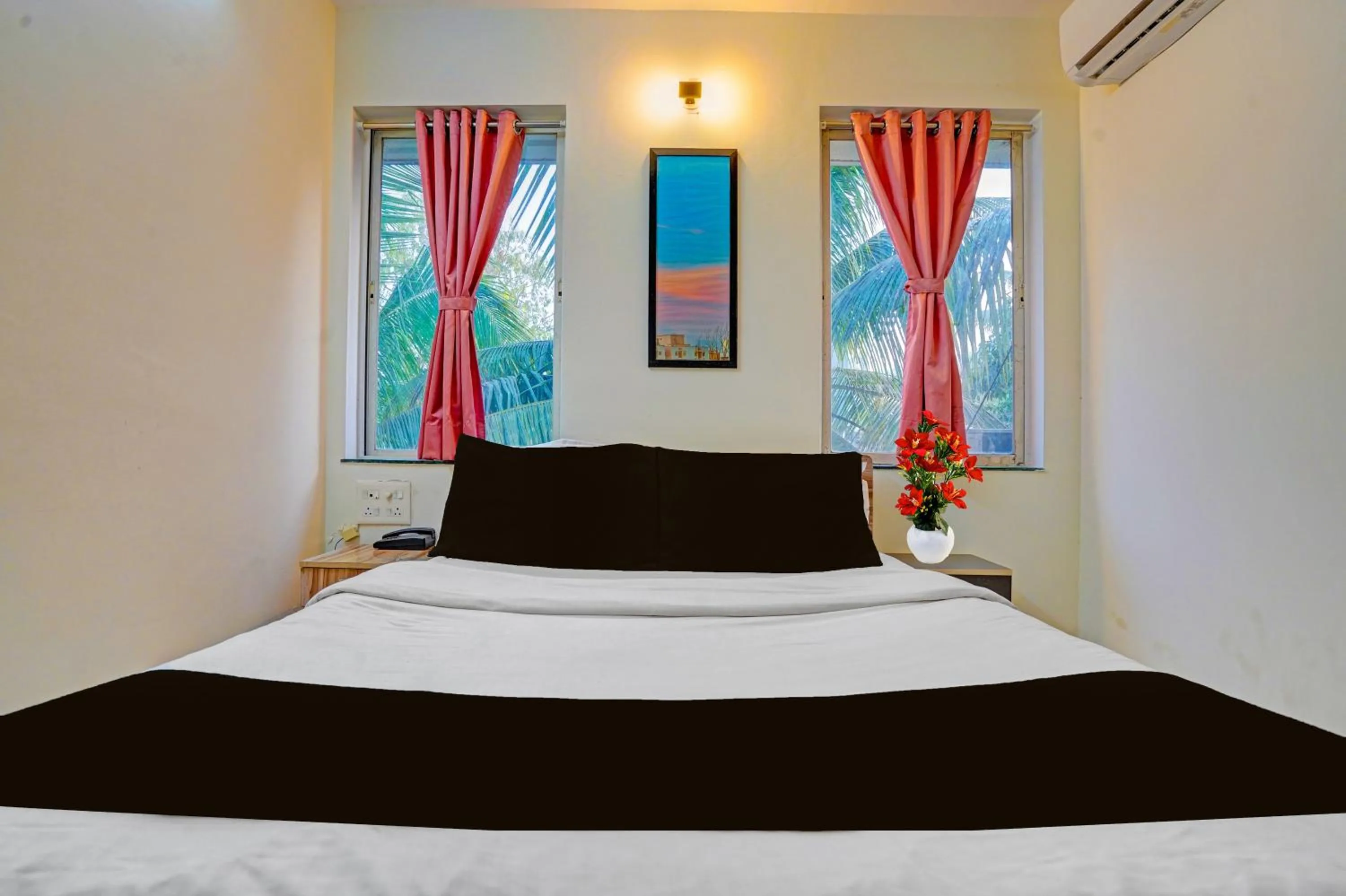 Bed in Super Collection O Baner Hillview Pune Formerly Siri Lodge
