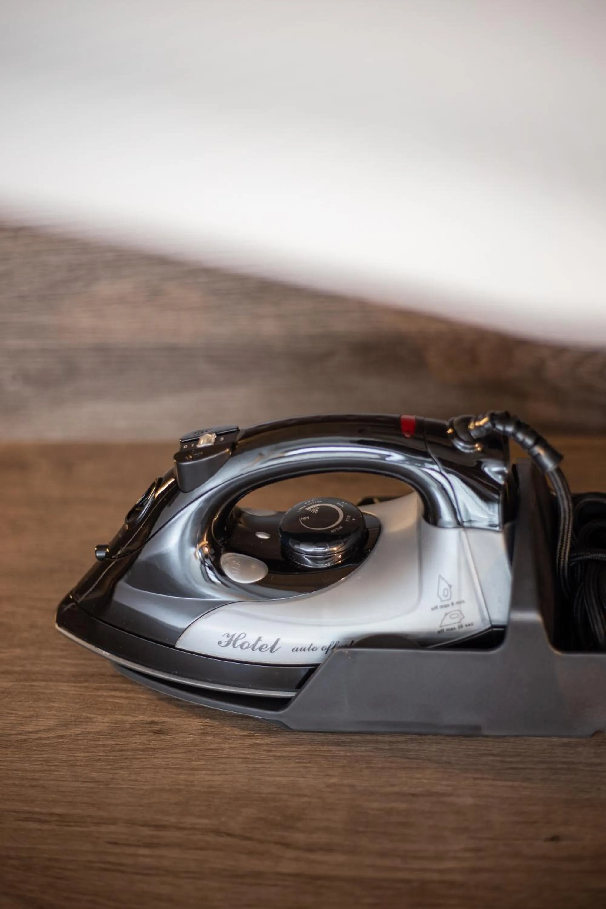 flat iron in Sensory Park Urban Hotel