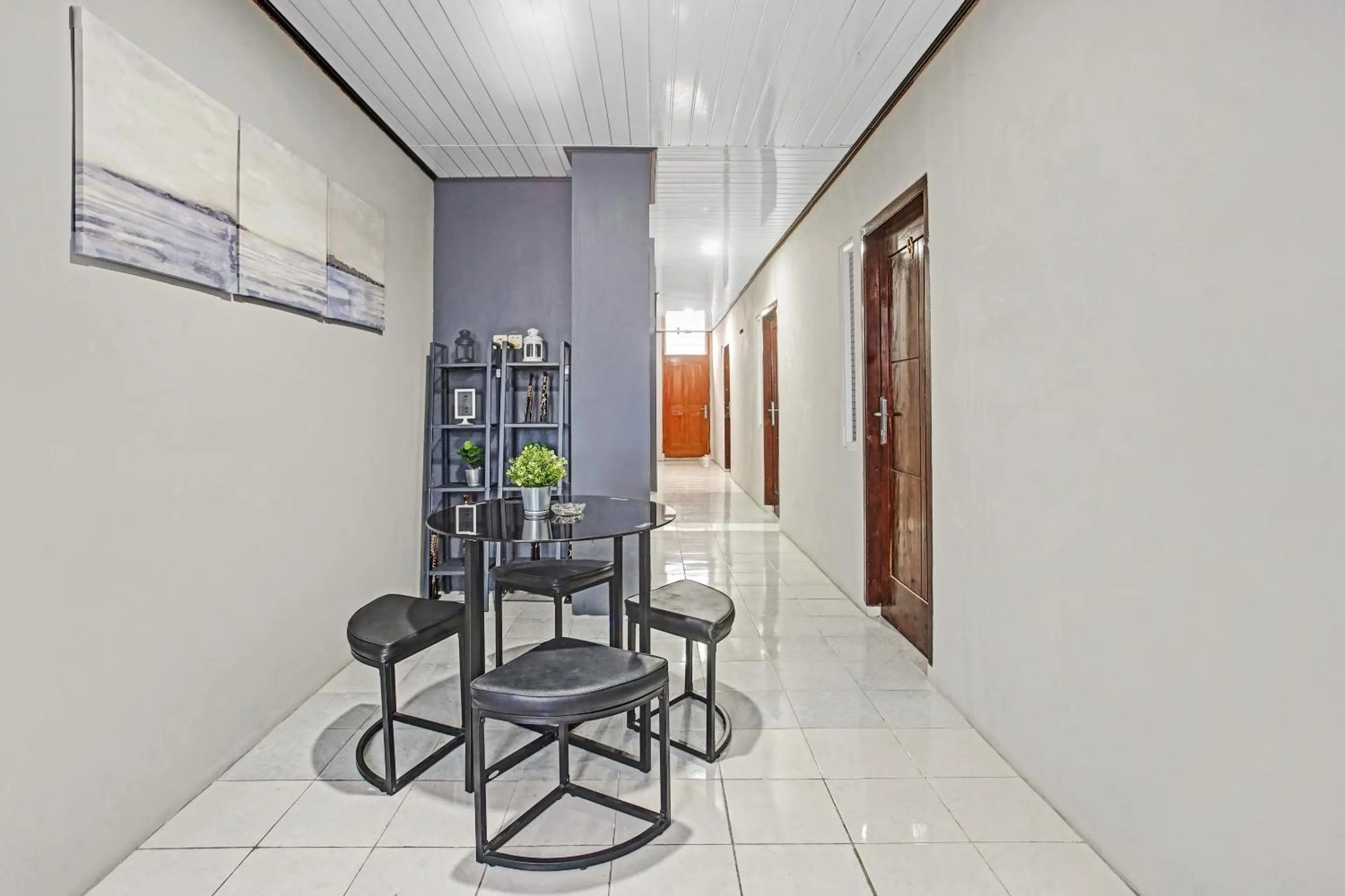 Lobby or reception in OYO 90399 Box House