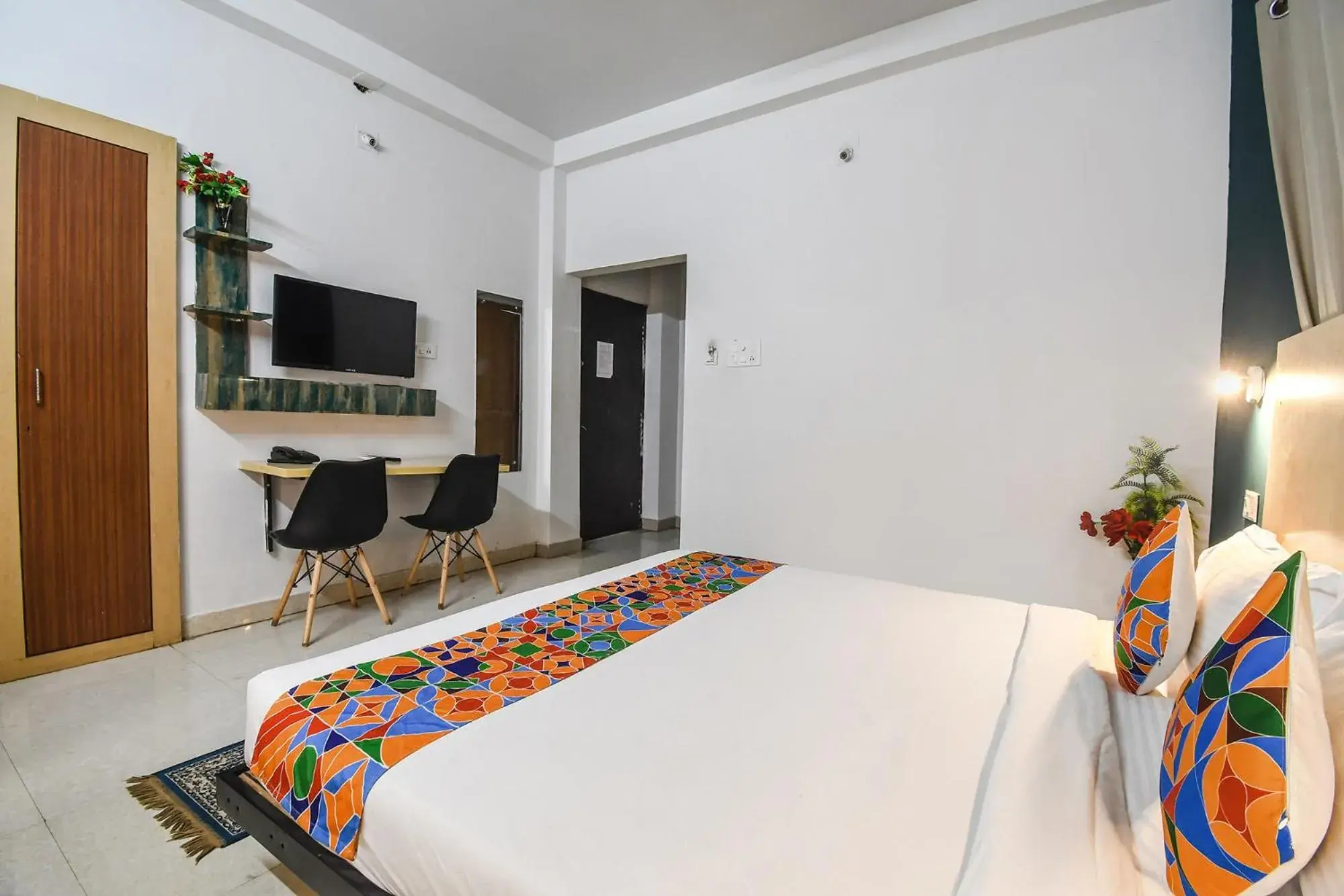 Bed in FabHotel Welcome Inn I - Nr DN Regalia Mall Bed in FabHotel Welcome Inn I - Nr DN Regalia Mall