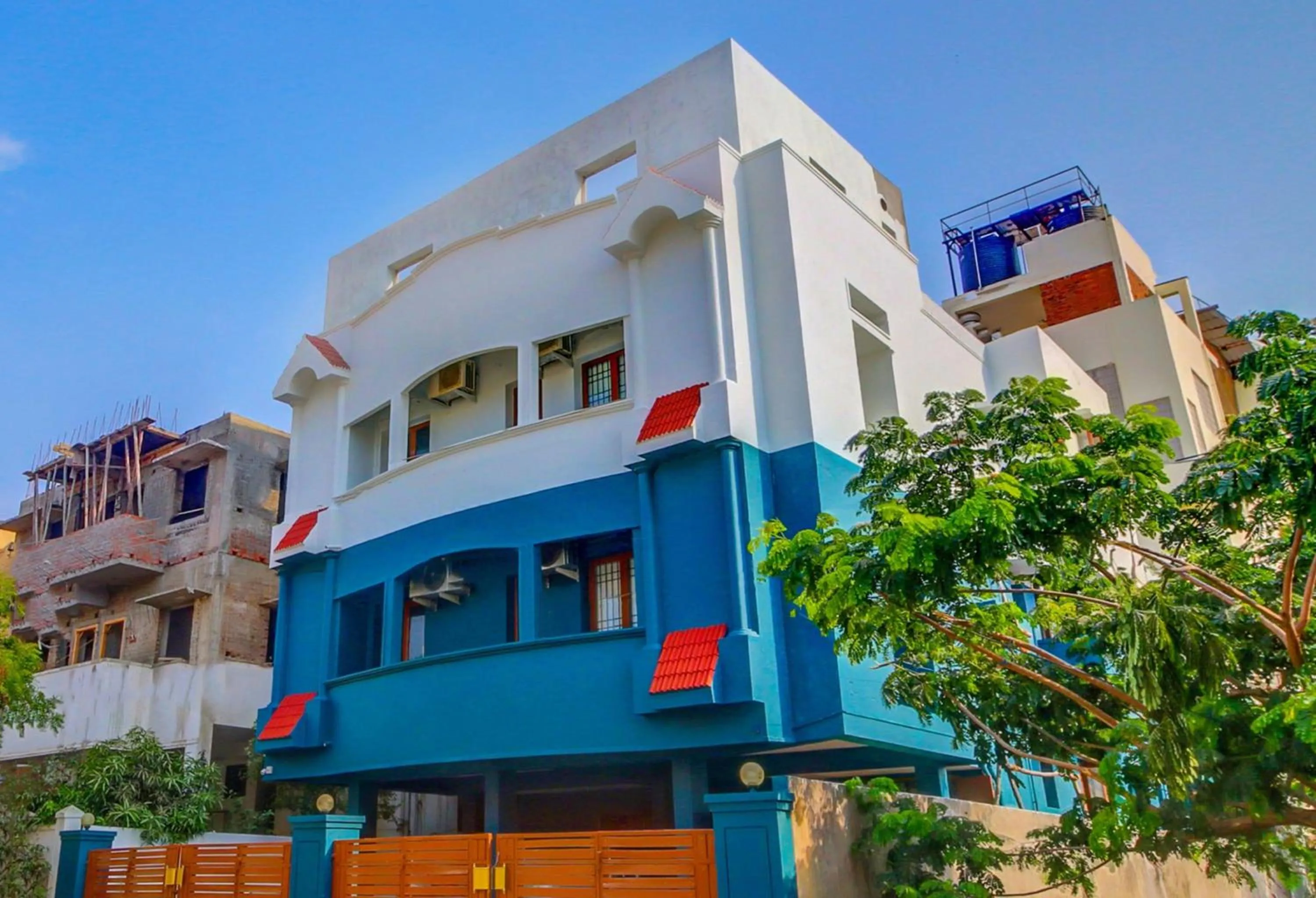 Facade/entrance in Hotel O Harma Residency Near Jazz Cinemas Luxe