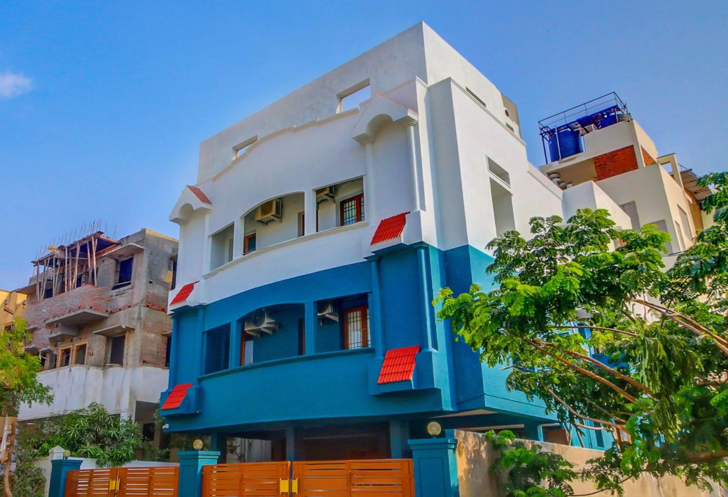 Facade/entrance in Hotel O Harma Residency Near Jazz Cinemas Luxe