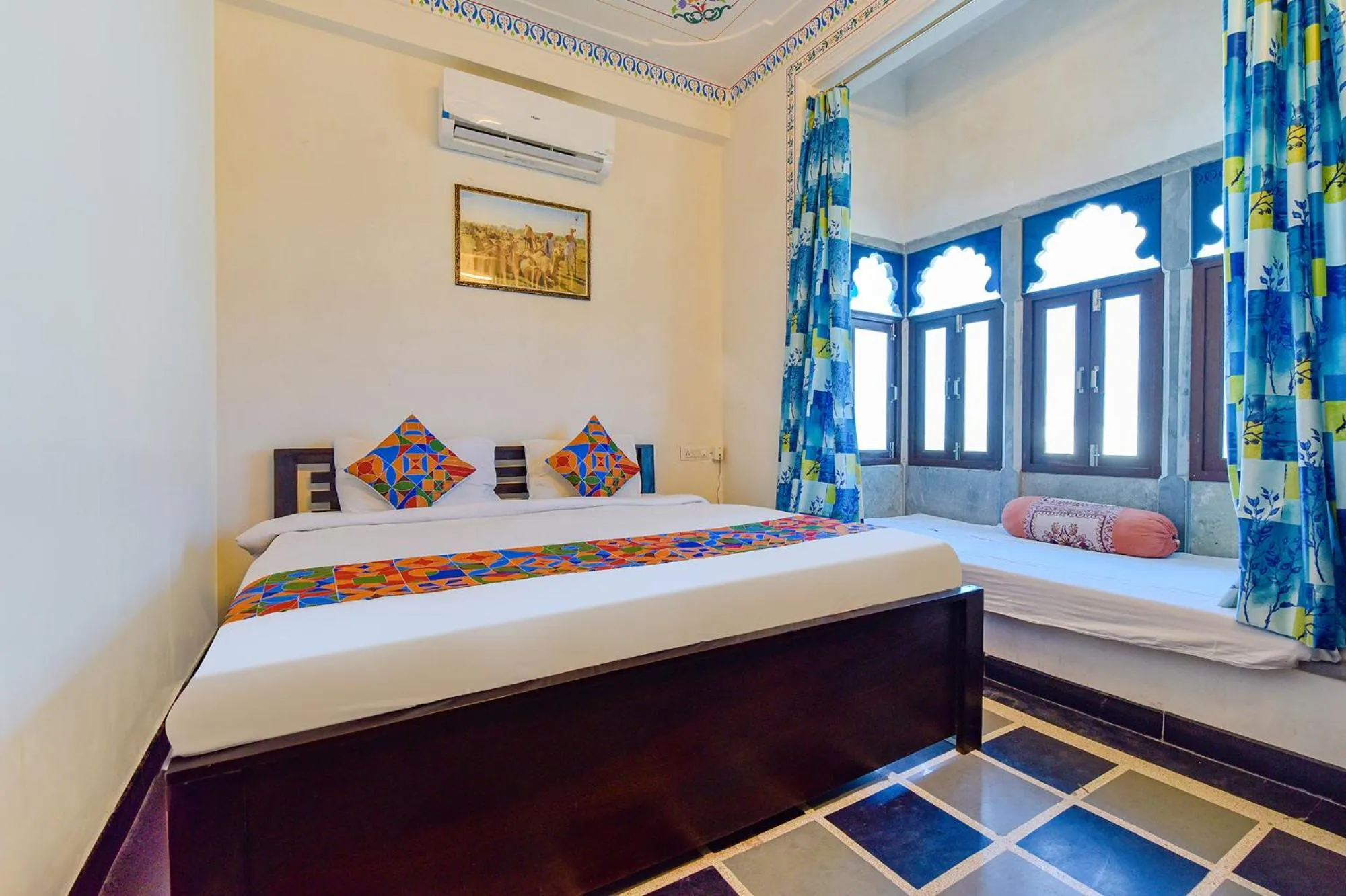 Photo of the whole room, Bed in FabExpress Achrol Palace