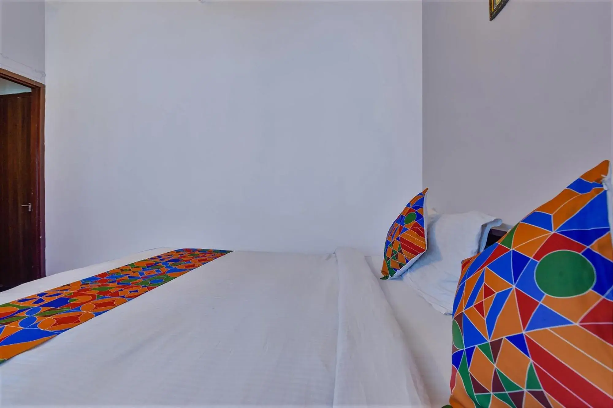 Bed in FabExpress Achrol Palace Bed in FabExpress Achrol Palace