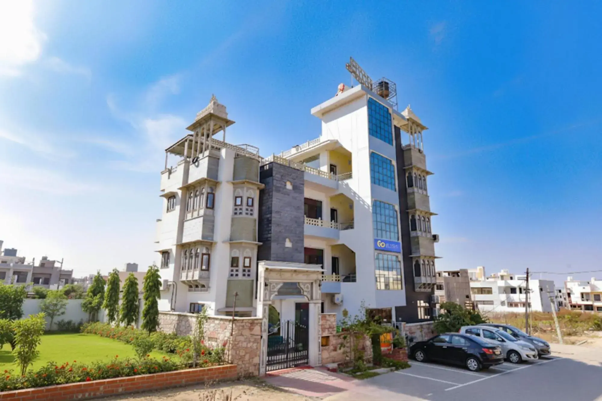 Property building in FabExpress Achrol Palace Property building in FabExpress Achrol Palace