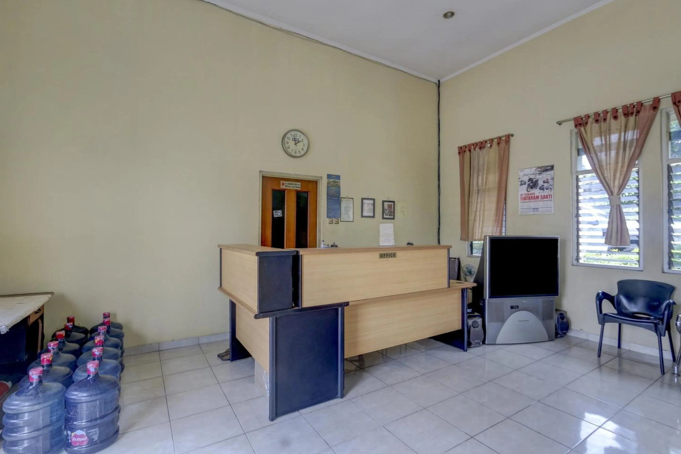 Lobby or reception in OYO Life 90159 Puri Asoka Guest House