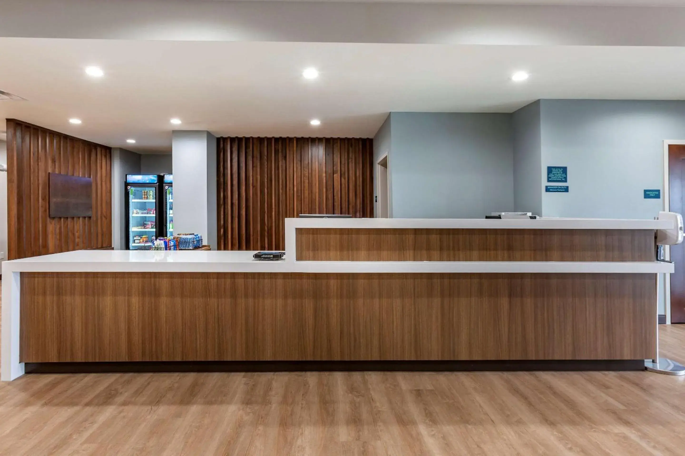 Lobby or reception in MainStay Suites Carlsbad South Lobby or reception in MainStay Suites Carlsbad South