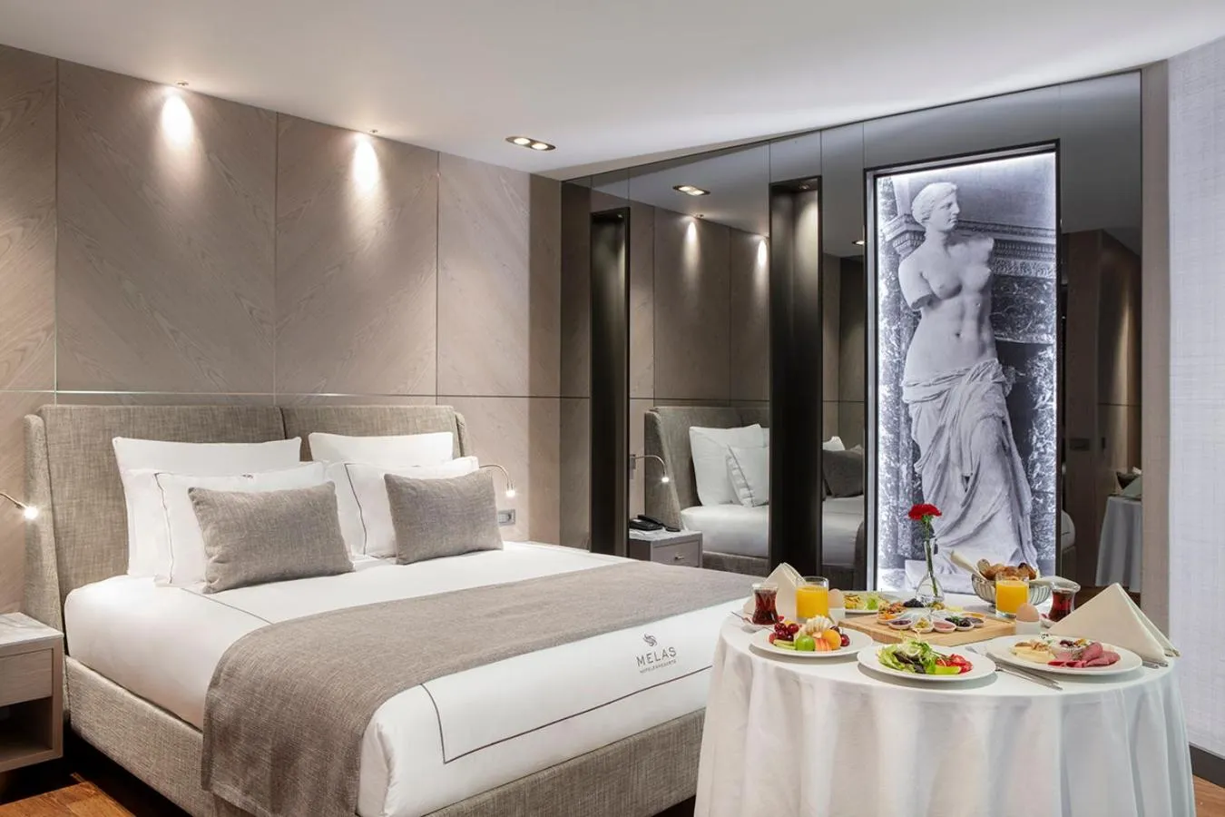 Food and drinks, Bed in Melas Hotel Istanbul