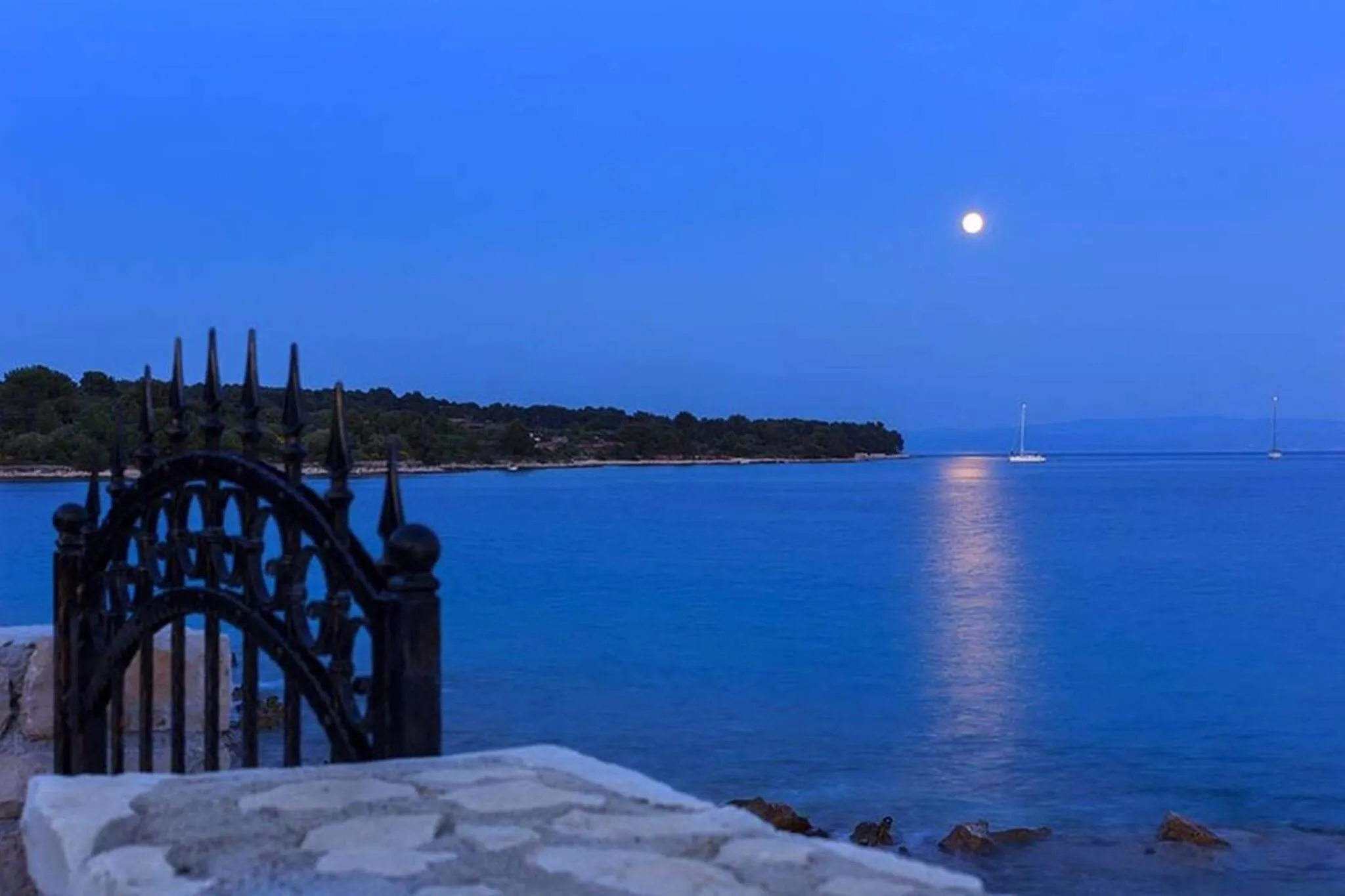 Other in Luxury Beachfront Villa Dalmatino Trogir with private pool right at the beach in Okrug Gornji - Ciovo