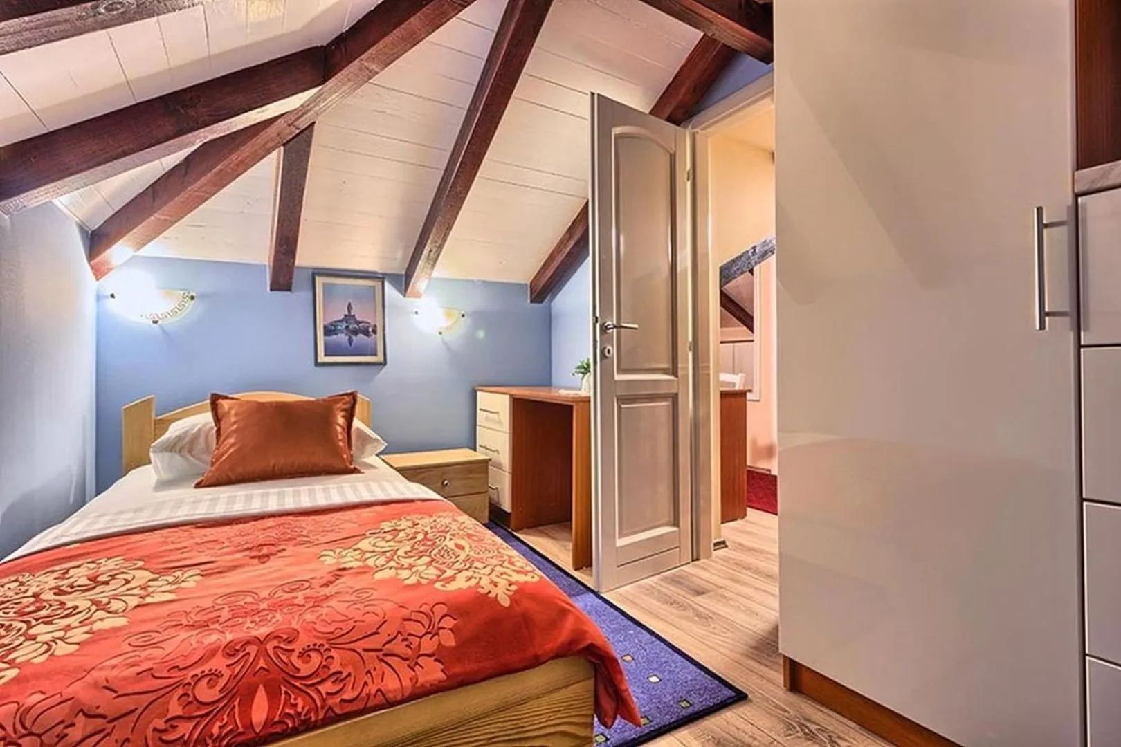 Bed in Luxury Beachfront Villa Dalmatino Trogir with private pool right at the beach in Okrug Gornji - Ciovo