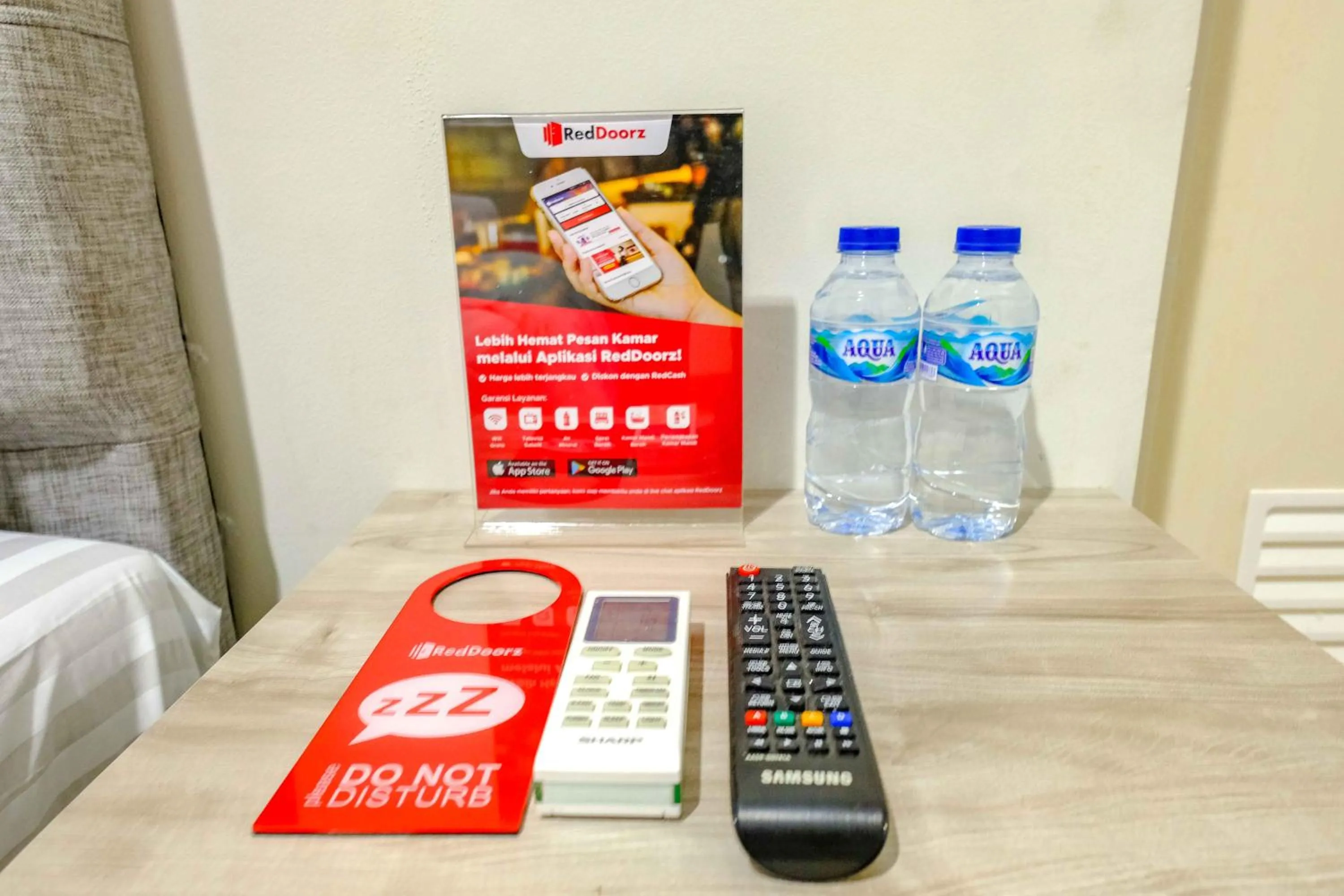 RedDoorz near Pasar Baru 3