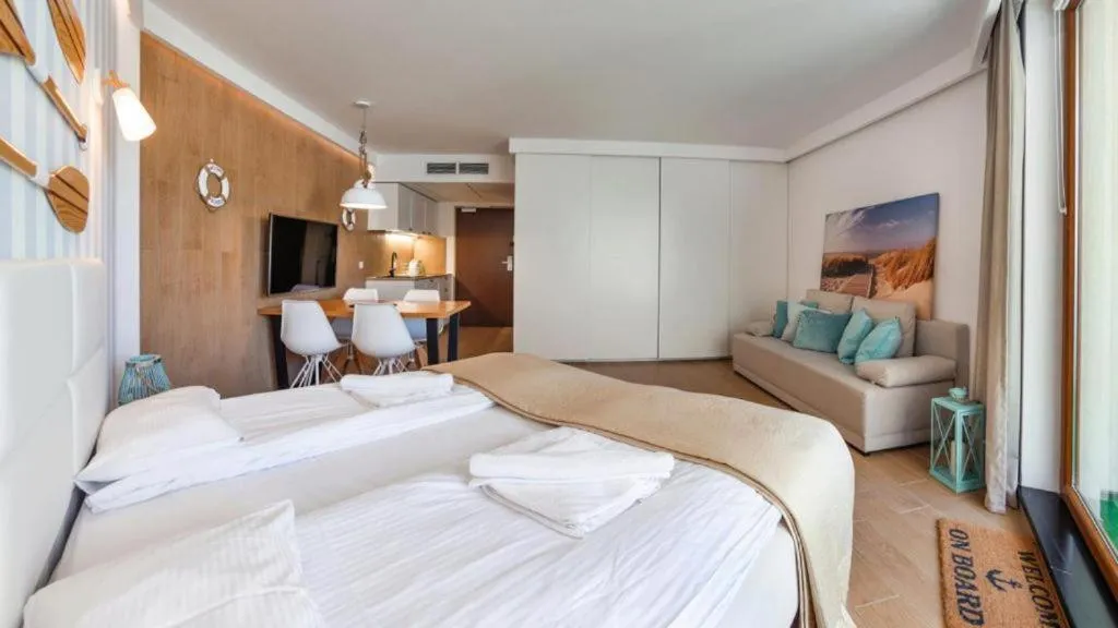 Photo of the whole room, Bed in Maloves Resort & Spa, pokoje w bocznych budynkach