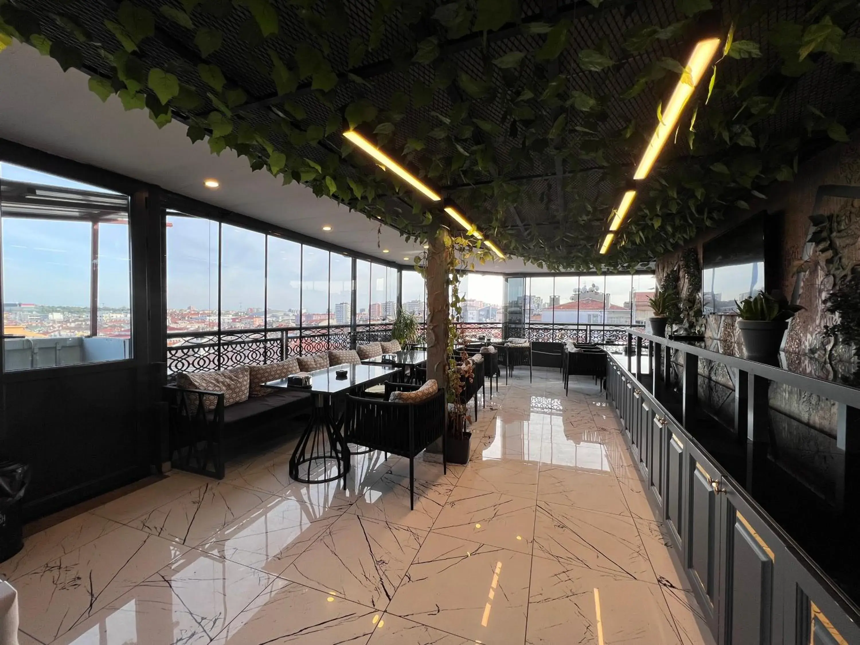 Restaurant/places to eat in White Corner Hotel Restaurant/places to eat in White Corner Hotel