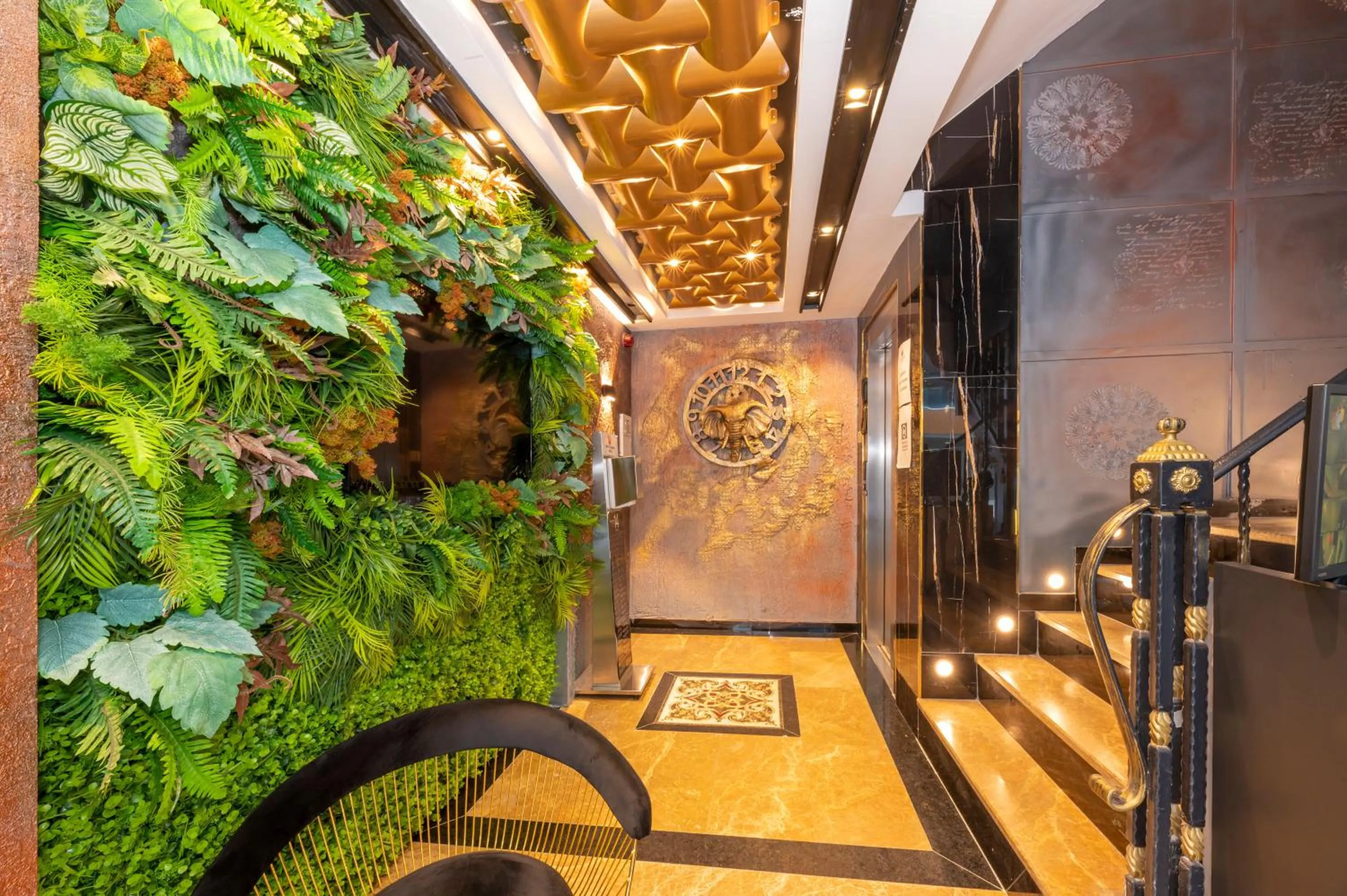 Lobby or reception in White Corner Hotel