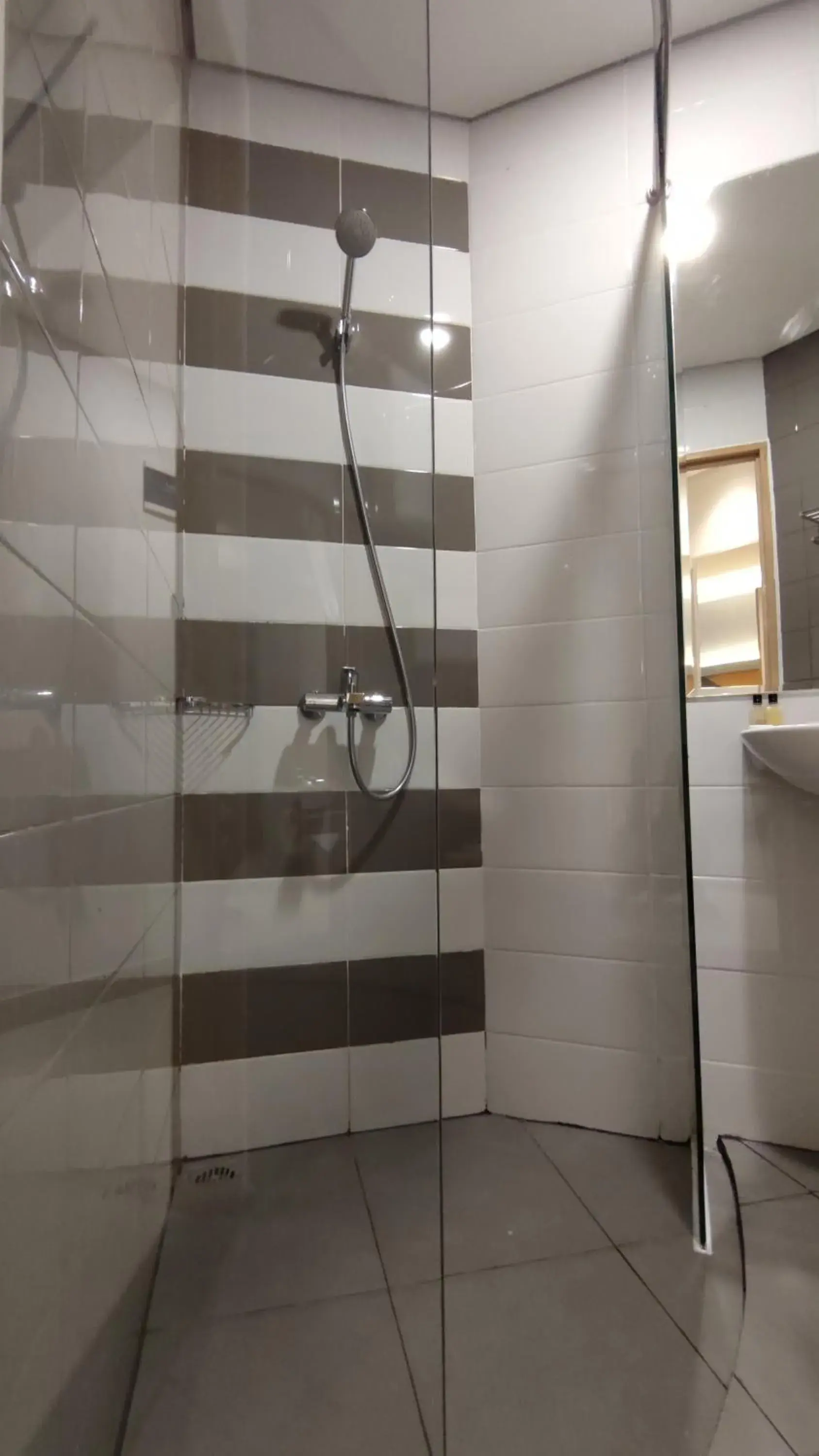 Bathroom in Agogo Downtown Hotel Surabaya Bathroom in Agogo Downtown Hotel Surabaya