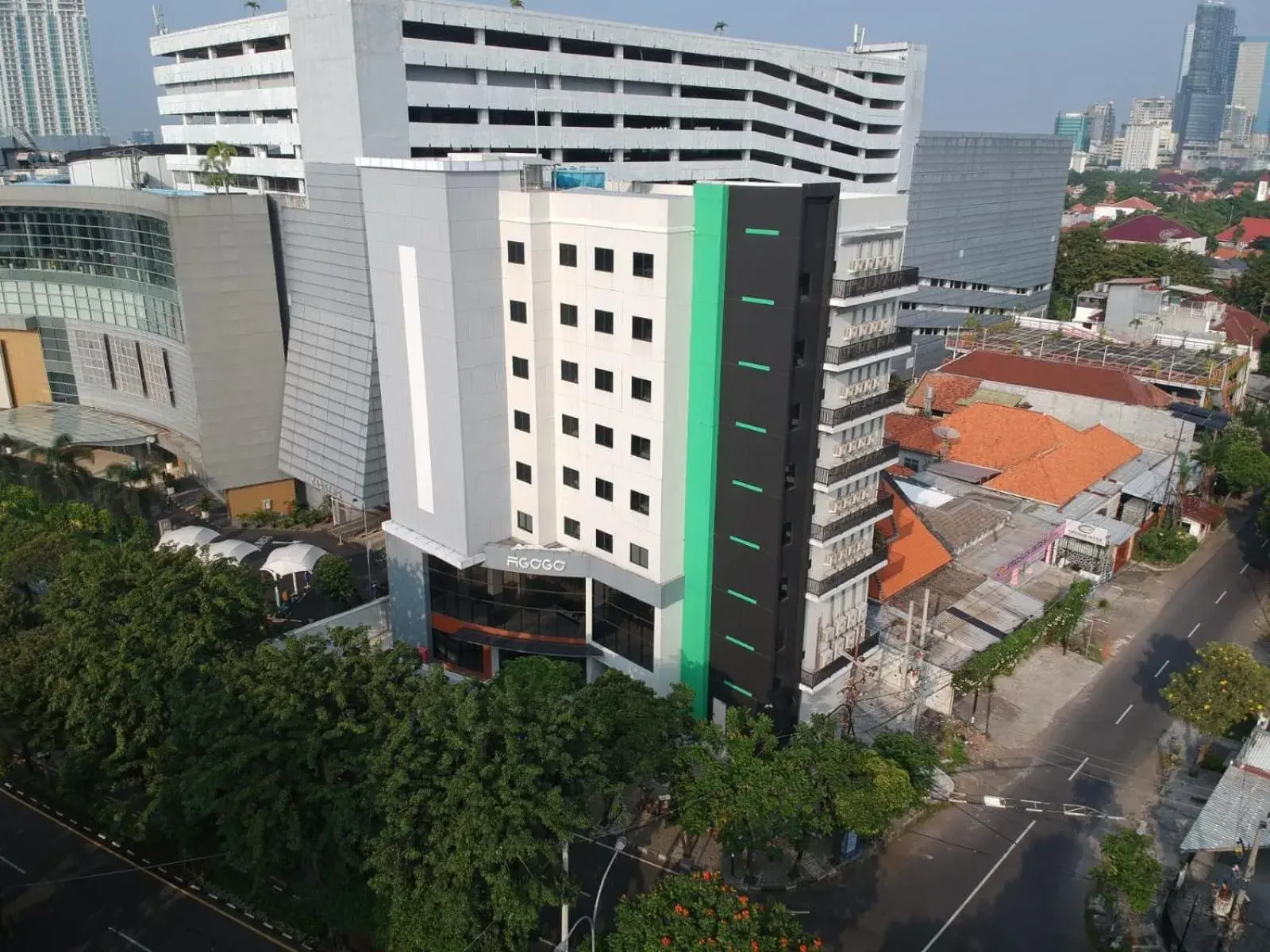 Property building in Agogo Downtown Hotel Surabaya Property building in Agogo Downtown Hotel Surabaya