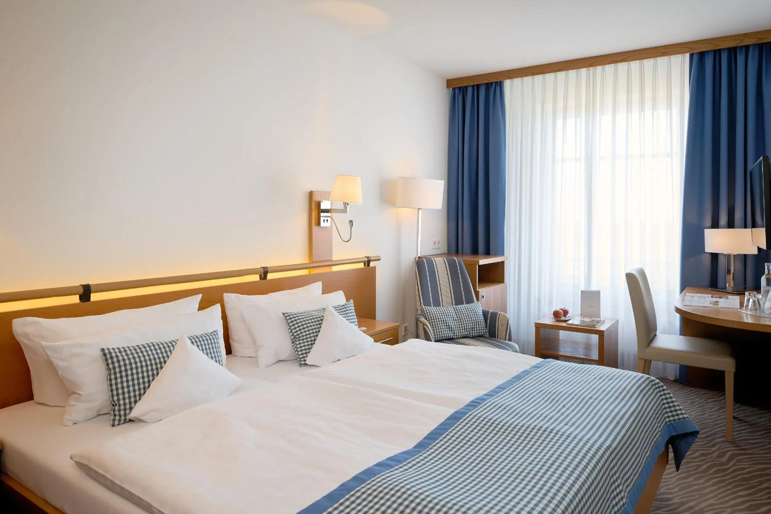 Photo of the whole room, Bed in Hotel Bernstein