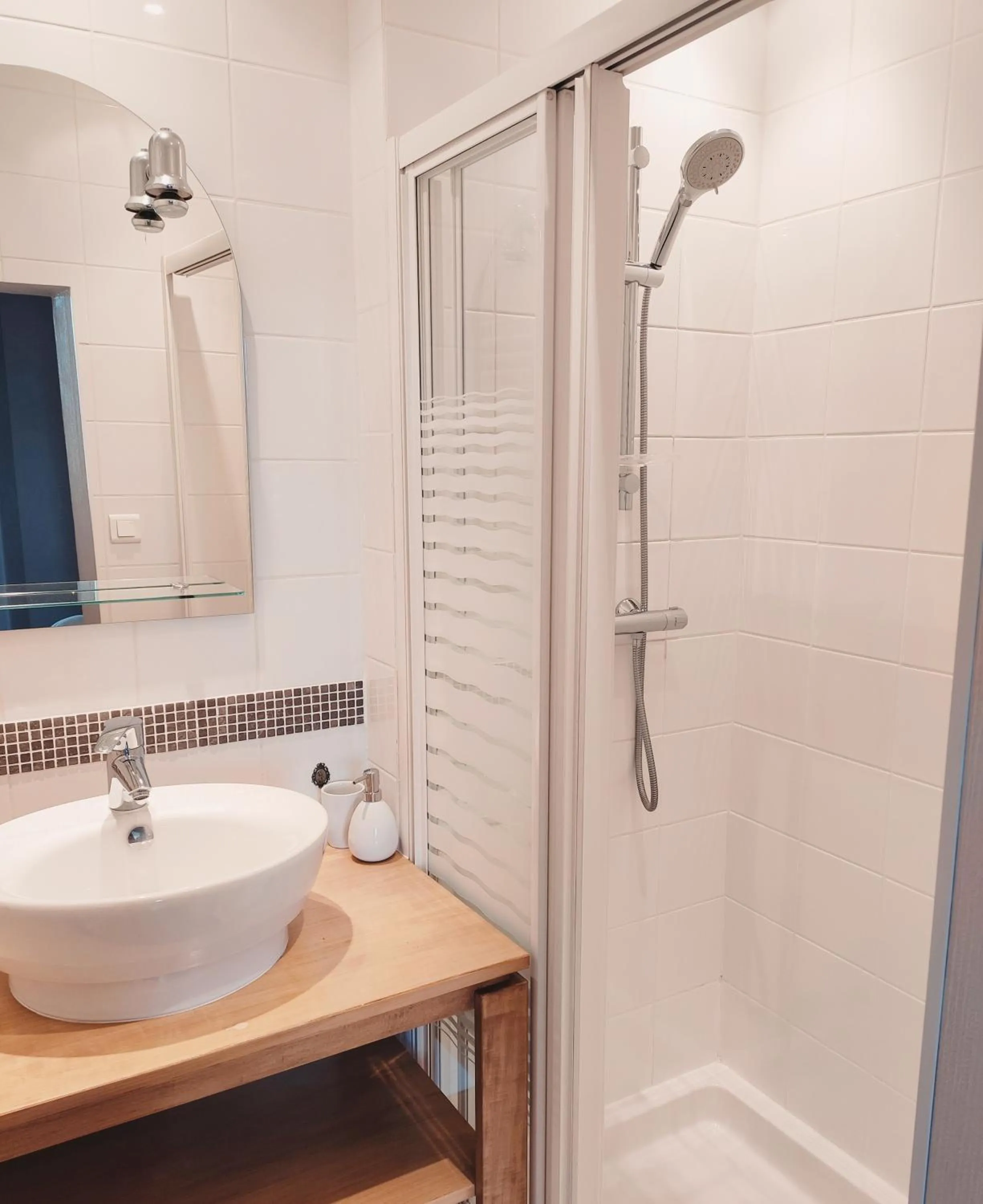 Bathroom in L'Aubinoise