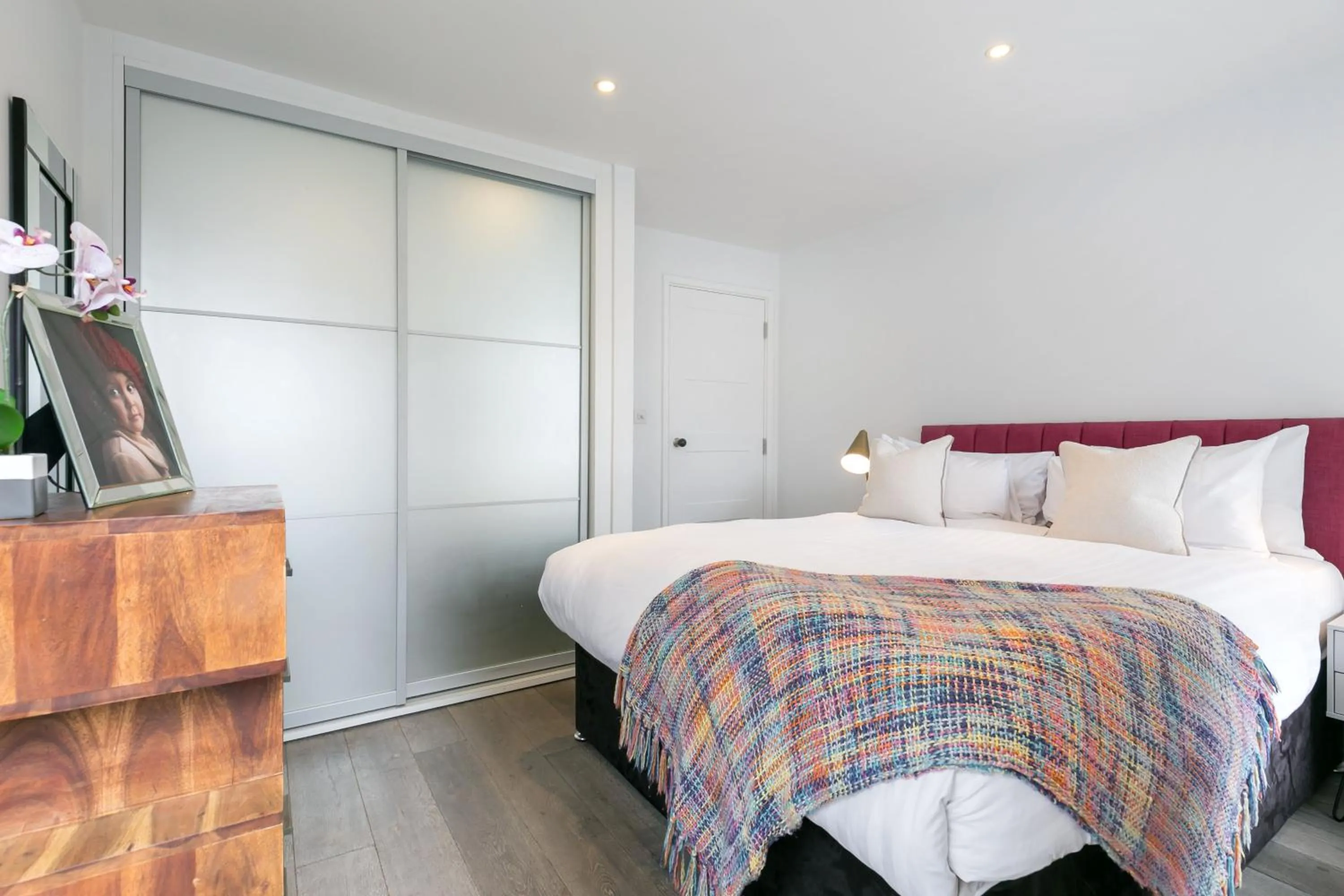 Bed in Urban Chic - Rathbone