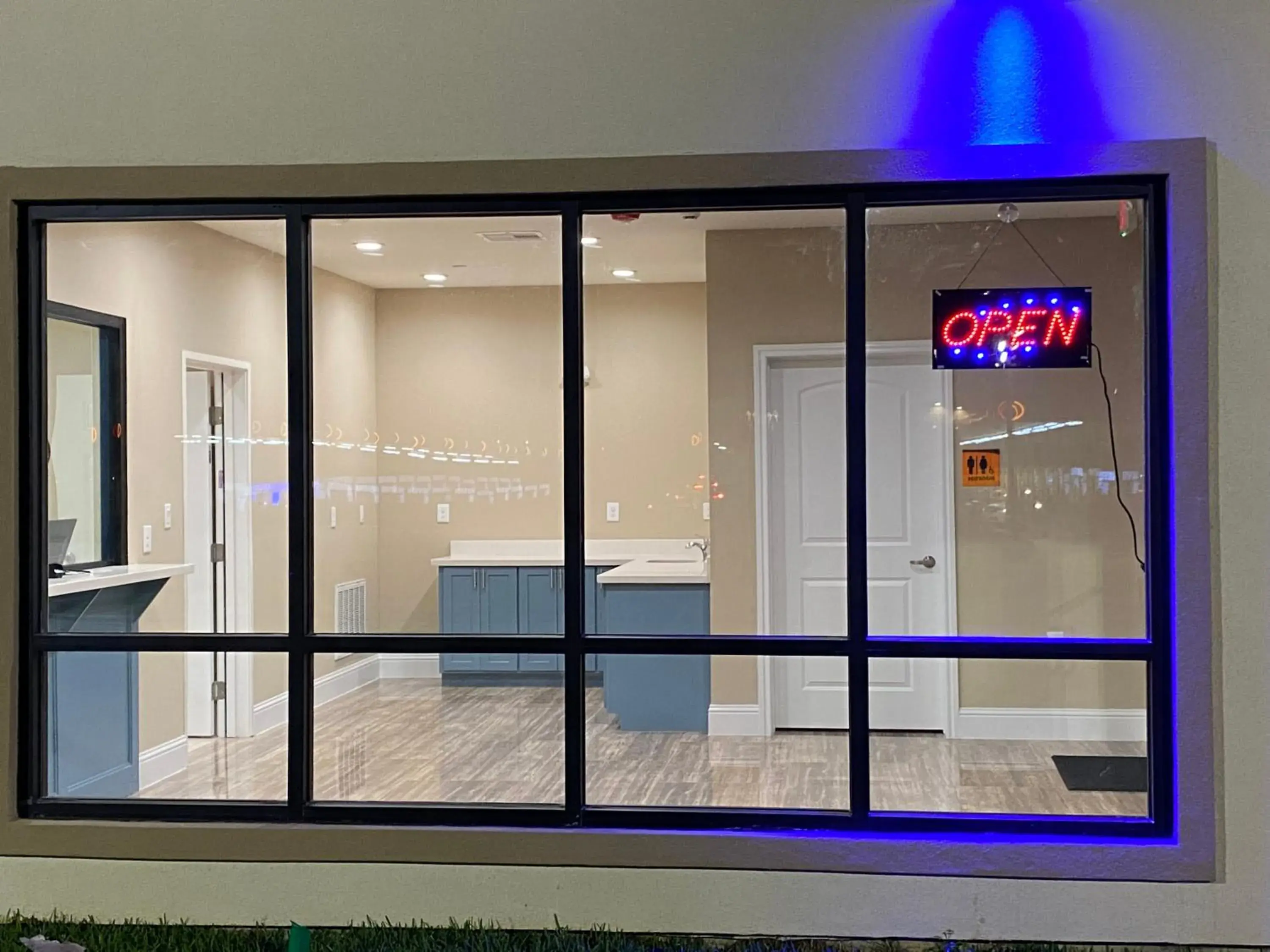 Lobby or reception in Lone Star Inn - Dickinson Lobby or reception in Lone Star Inn - Dickinson