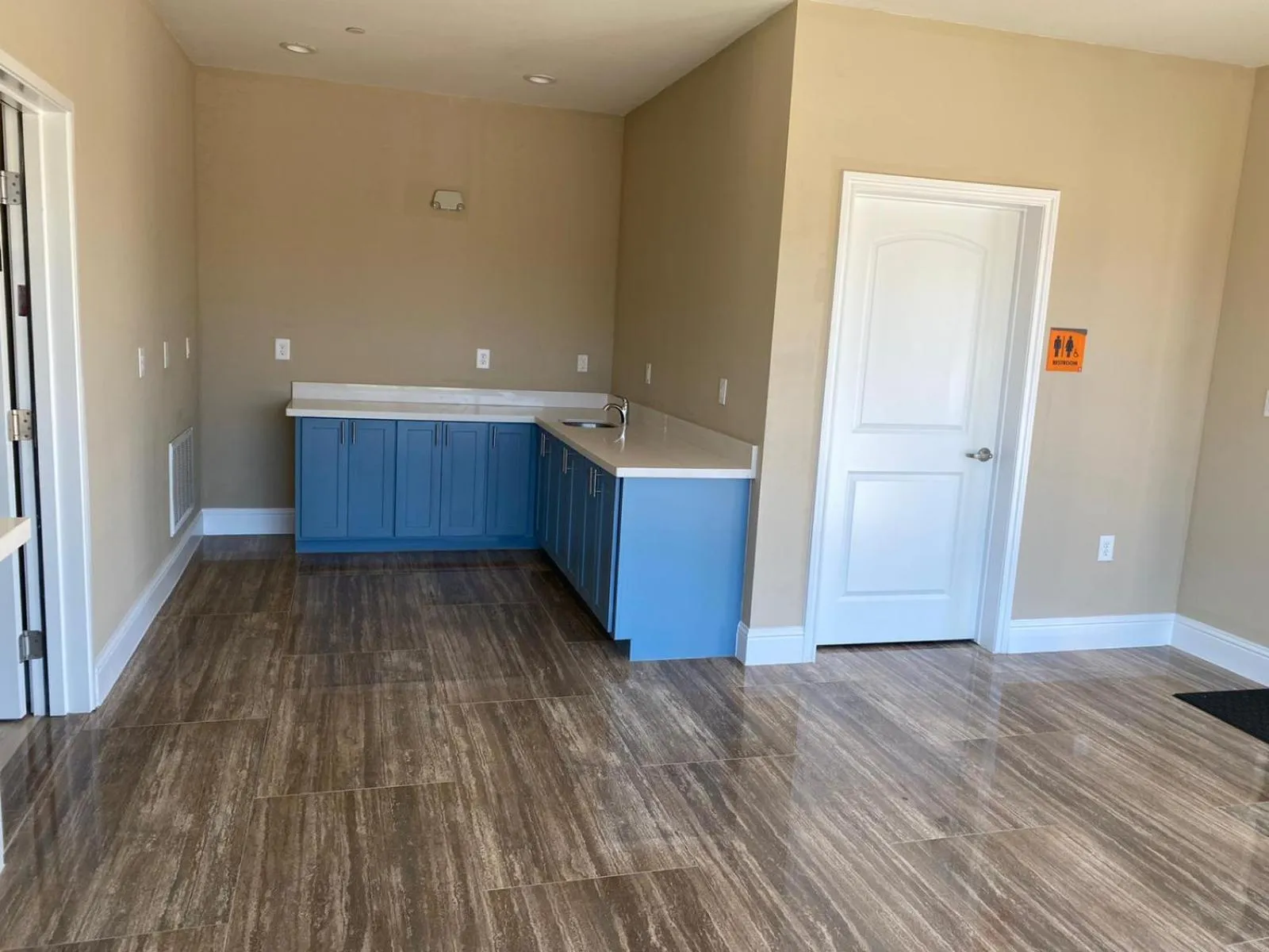 Continental breakfast in Lone Star Inn - Dickinson