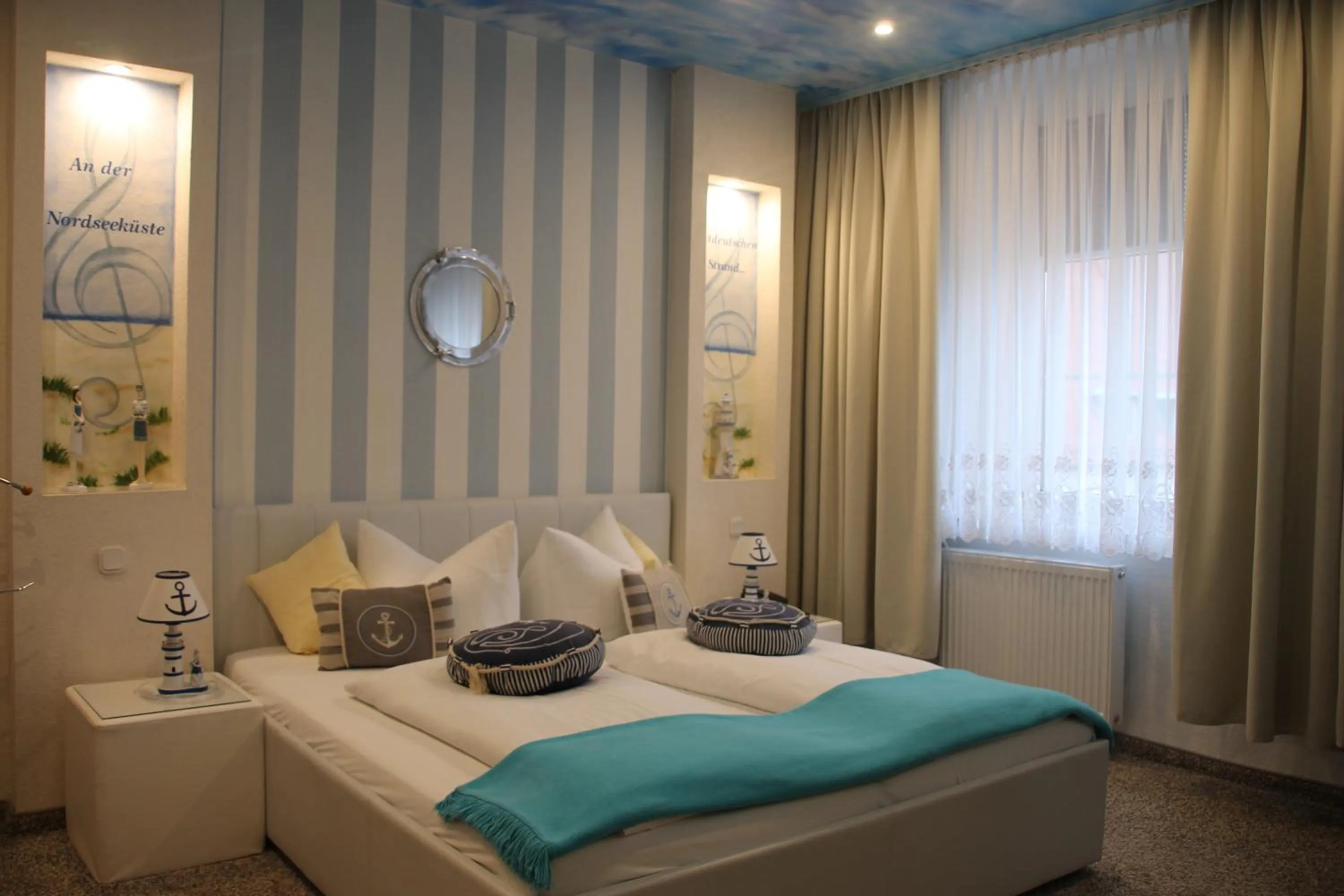 Photo of the whole room, Bed in Boulevardhotel Sängerstadt - alle Zimmer klimatisiert