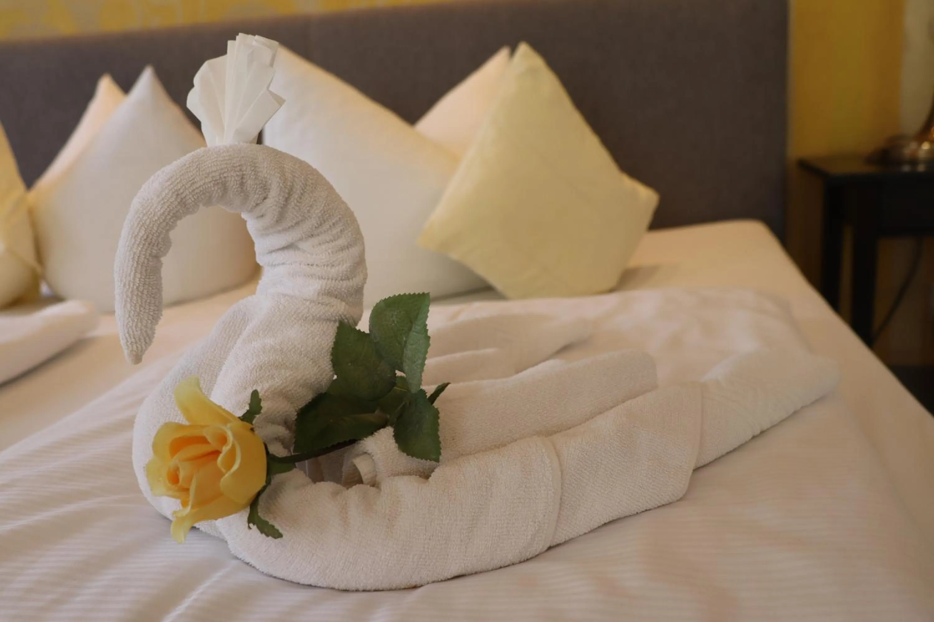 Photo of the whole room, Bed in Boulevardhotel Sängerstadt - alle Zimmer klimatisiert