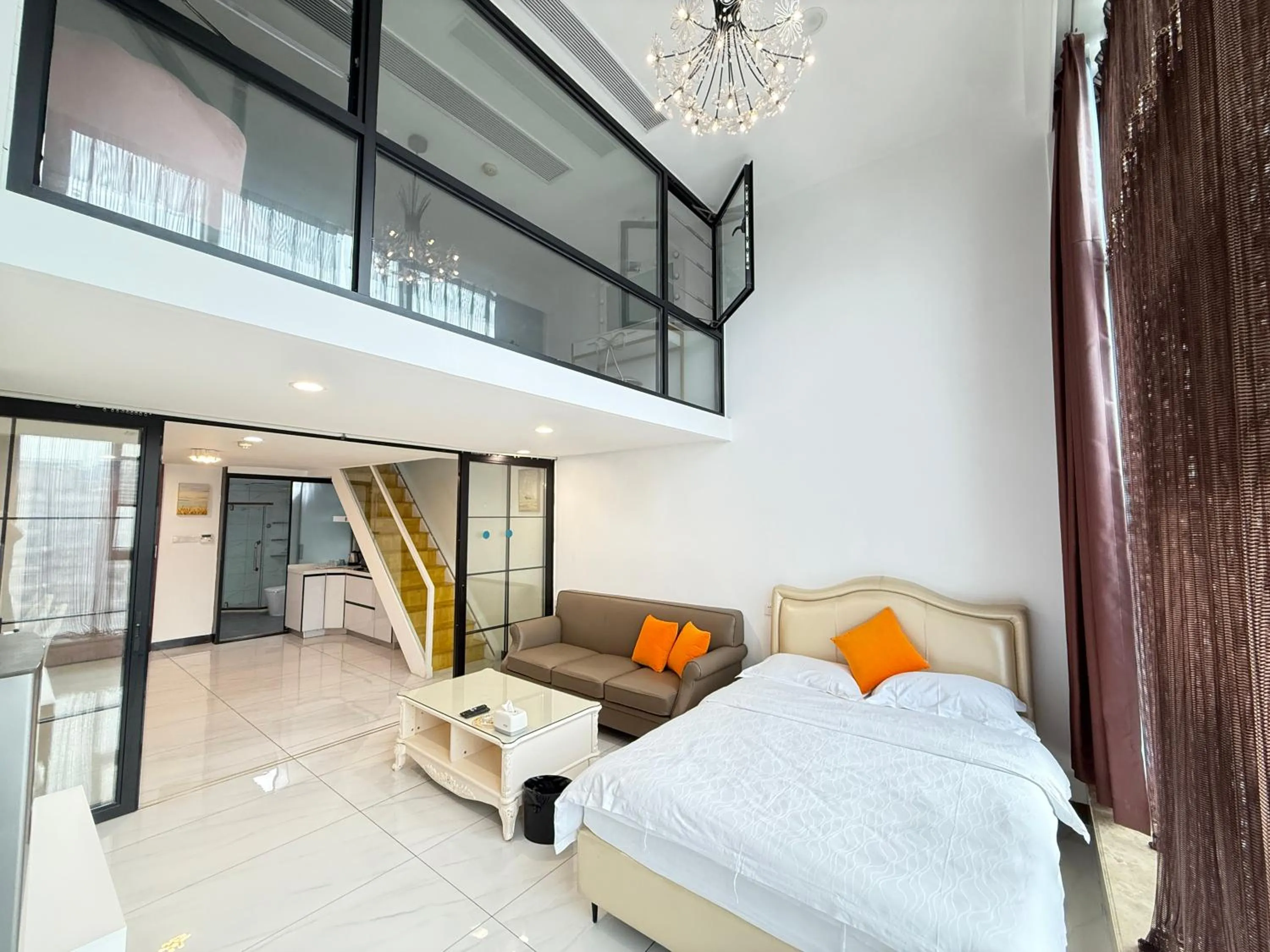 Photo of the whole room, Bed in Barton International Residence Guangzhou - located in the city center adjacent to Beijing Road Pedestrian Street and Dafo Temple and close to the subway