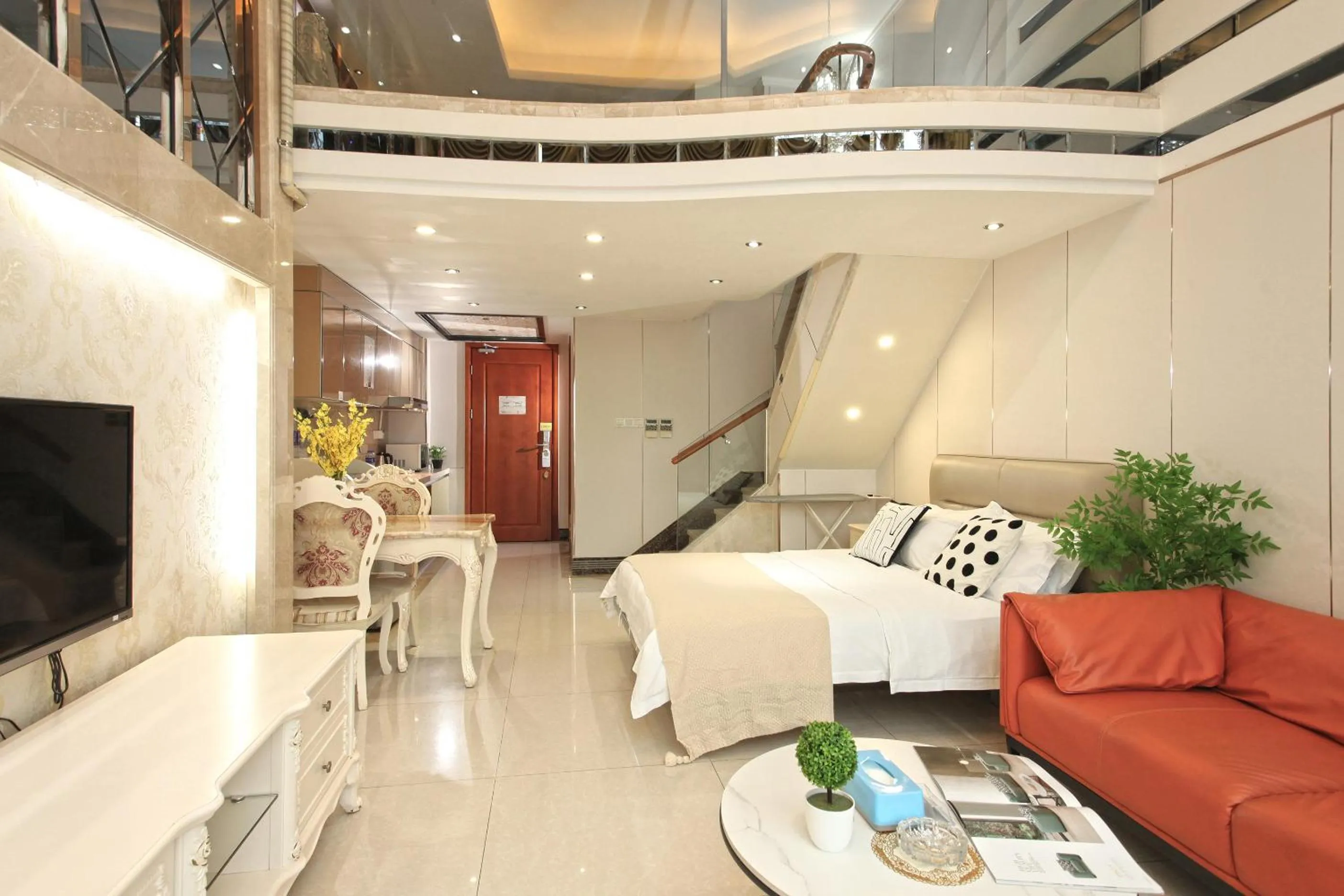 Living room in Barton International Residence Guangzhou - located in the city center adjacent to Beijing Road Pedestrian Street and Dafo Temple and close to the subway