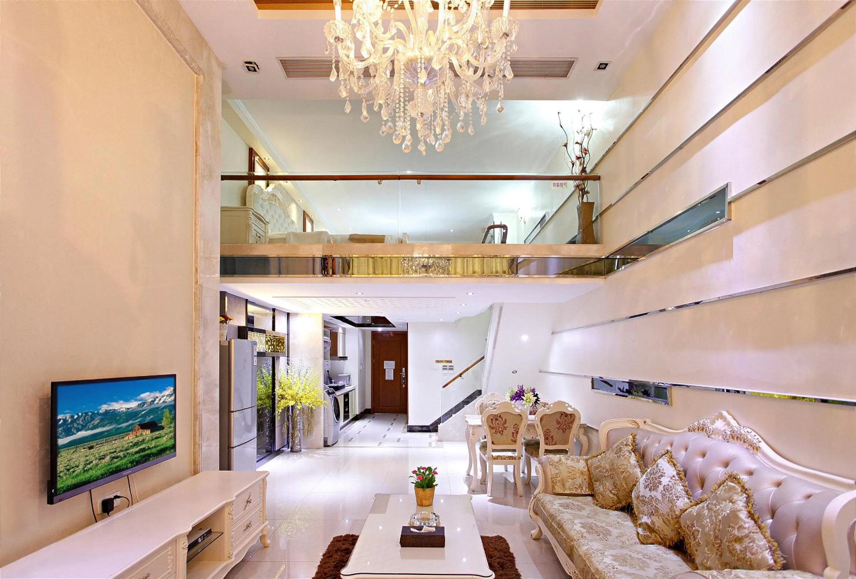 Barton International Residence Guangzhou - located in the city center adjacent to Beijing Road Pedestrian Street and Dafo Temple and close to the subway