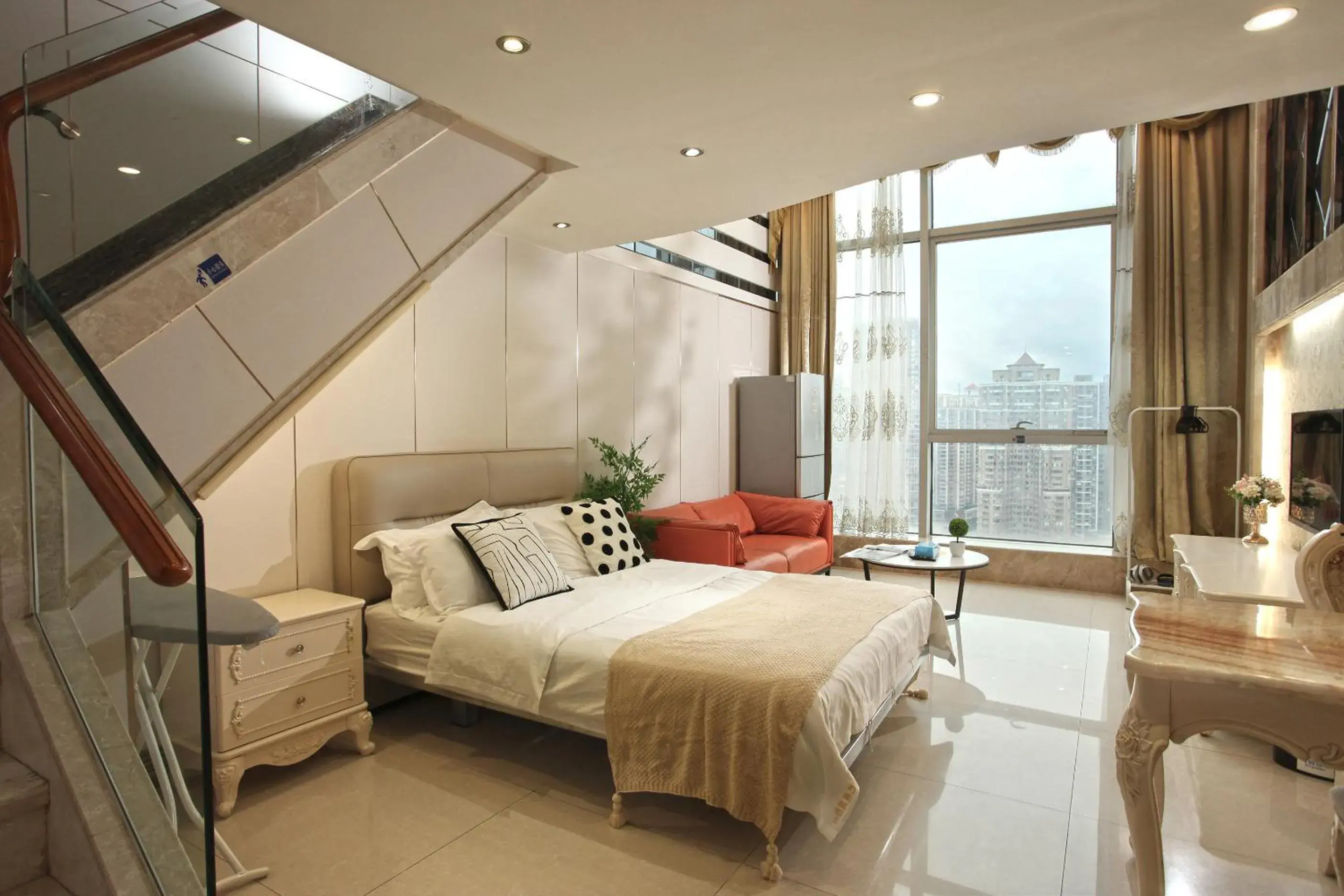 Deluxe Duplex Twin Suite in Barton International Residence Guangzhou - located in the city center adjacent to Beijing Road Pedestrian Street and Dafo Temple and close to the subway Deluxe Duplex Twin Suite in Barton International Residence Guangzhou - located in the city center adjacent to Beijing Road Pedestrian Street and Dafo Temple and close to the subway