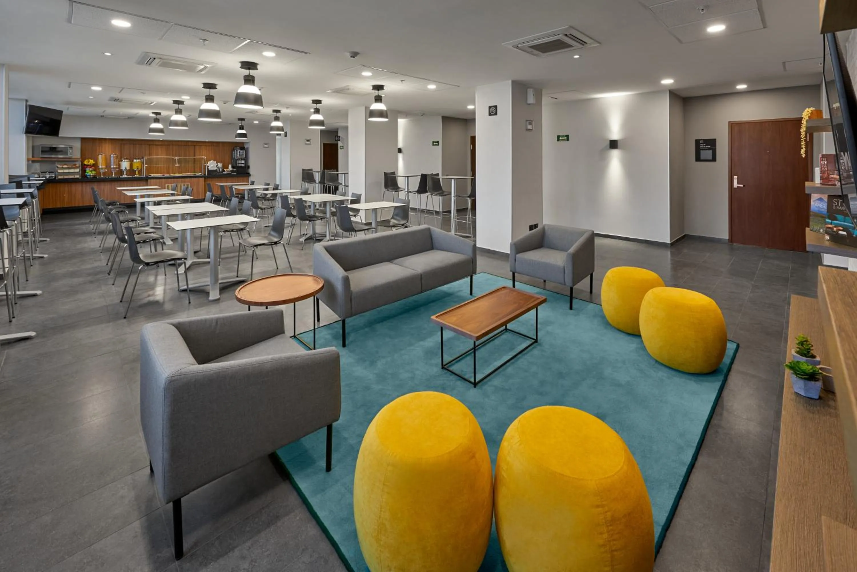 Lobby or reception in City Express by Marriott Caborca