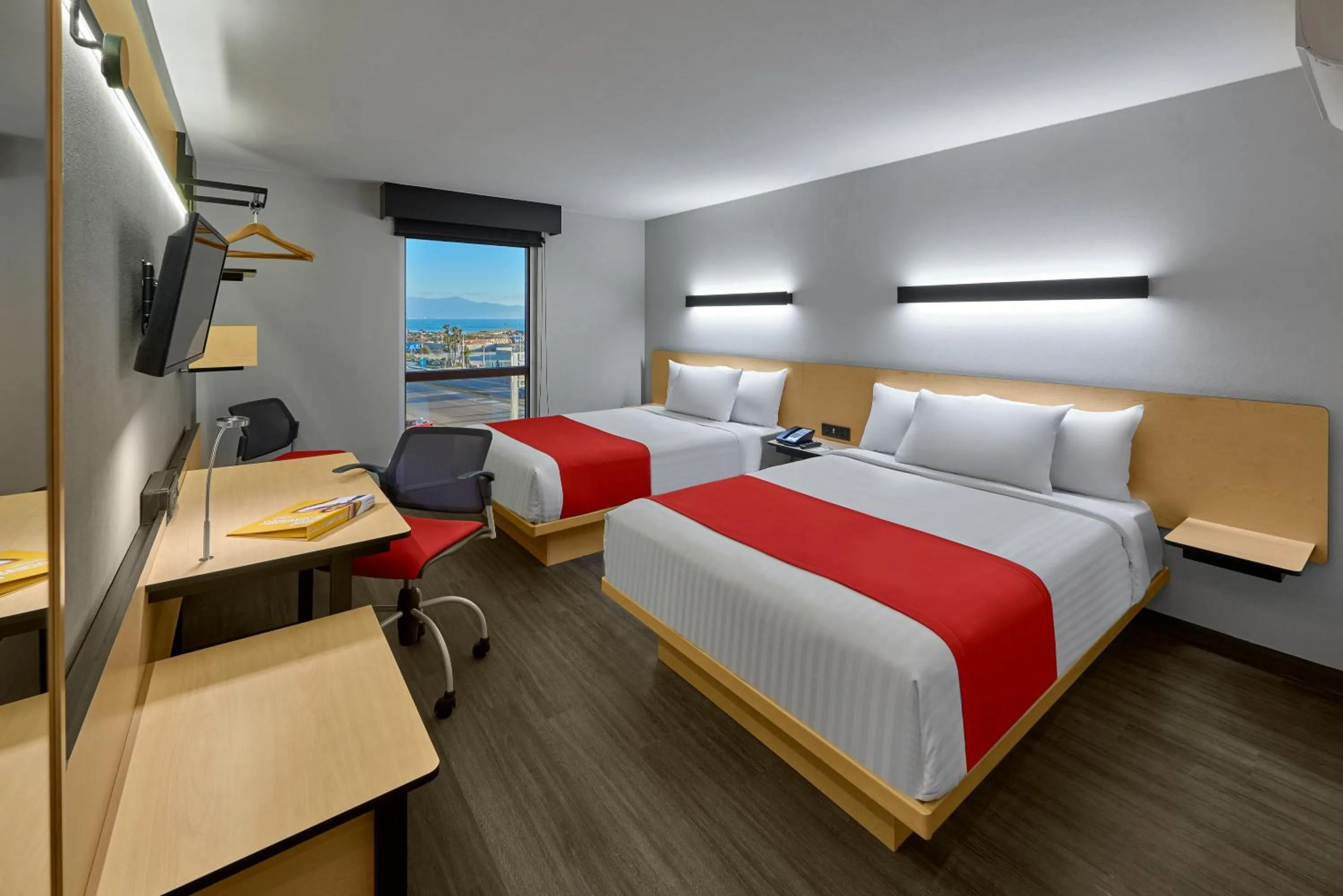 Photo of the whole room, Bed in City Express by Marriott Caborca