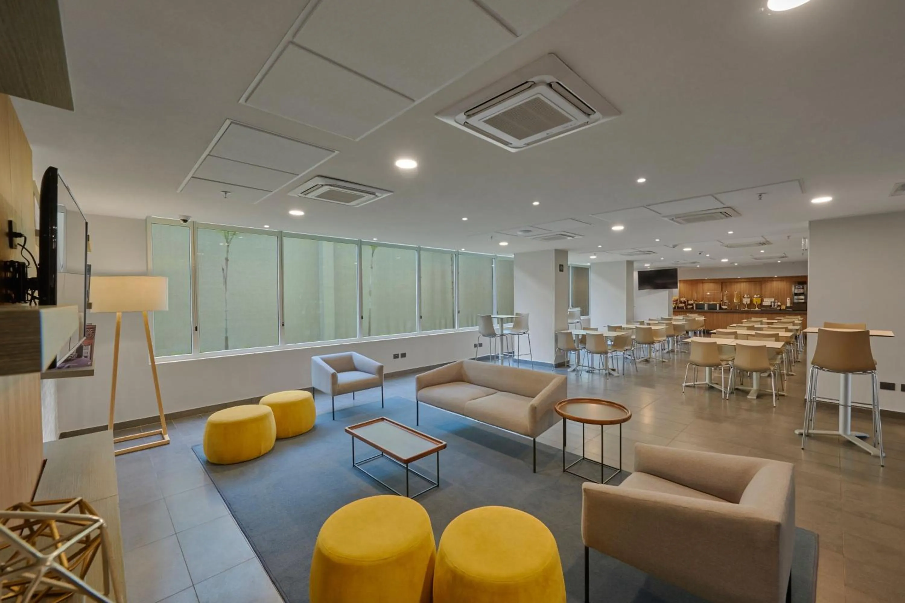 Lobby or reception in City Express by Marriott Caborca