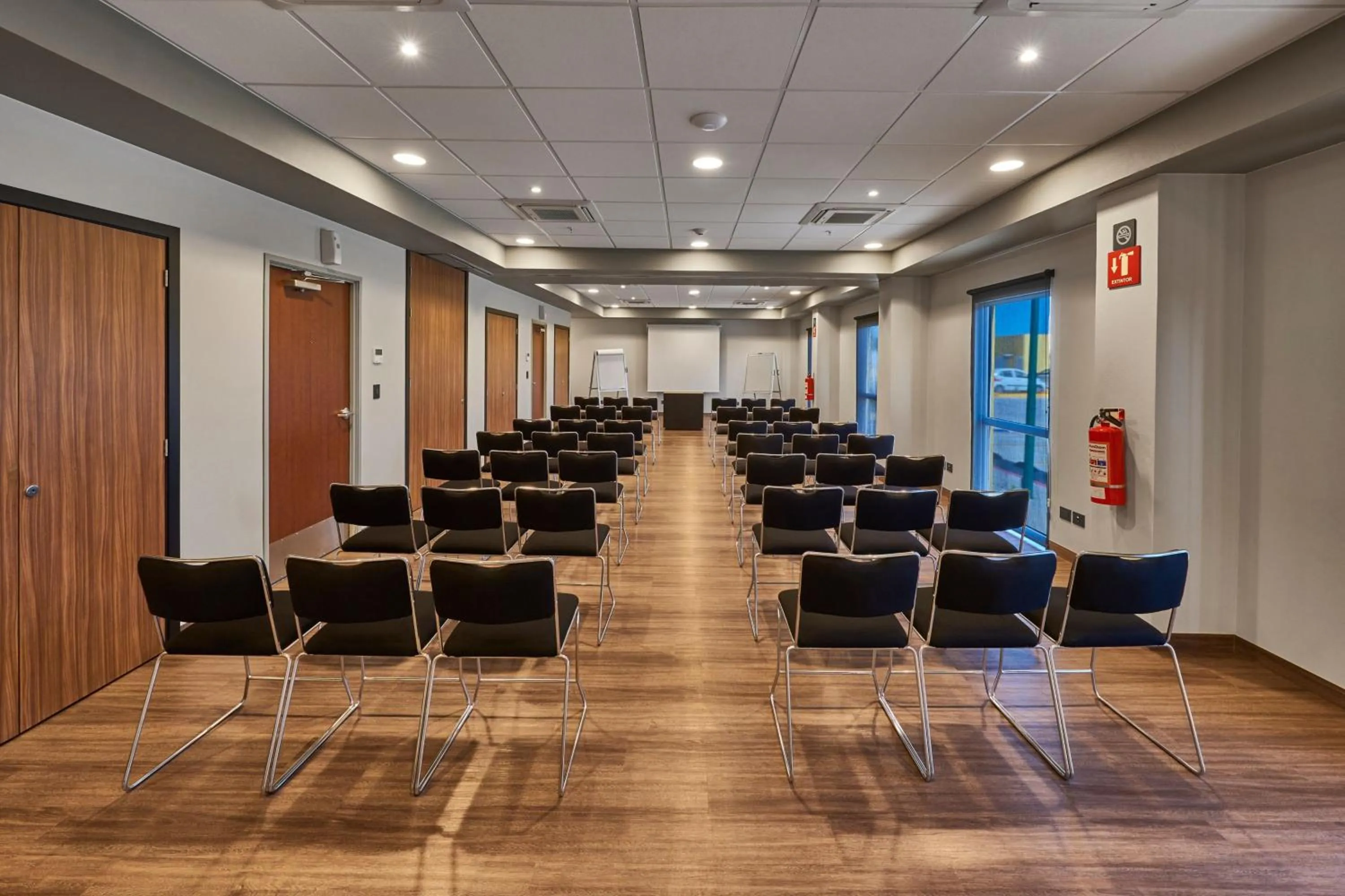 Meeting/conference room in City Express by Marriott Caborca