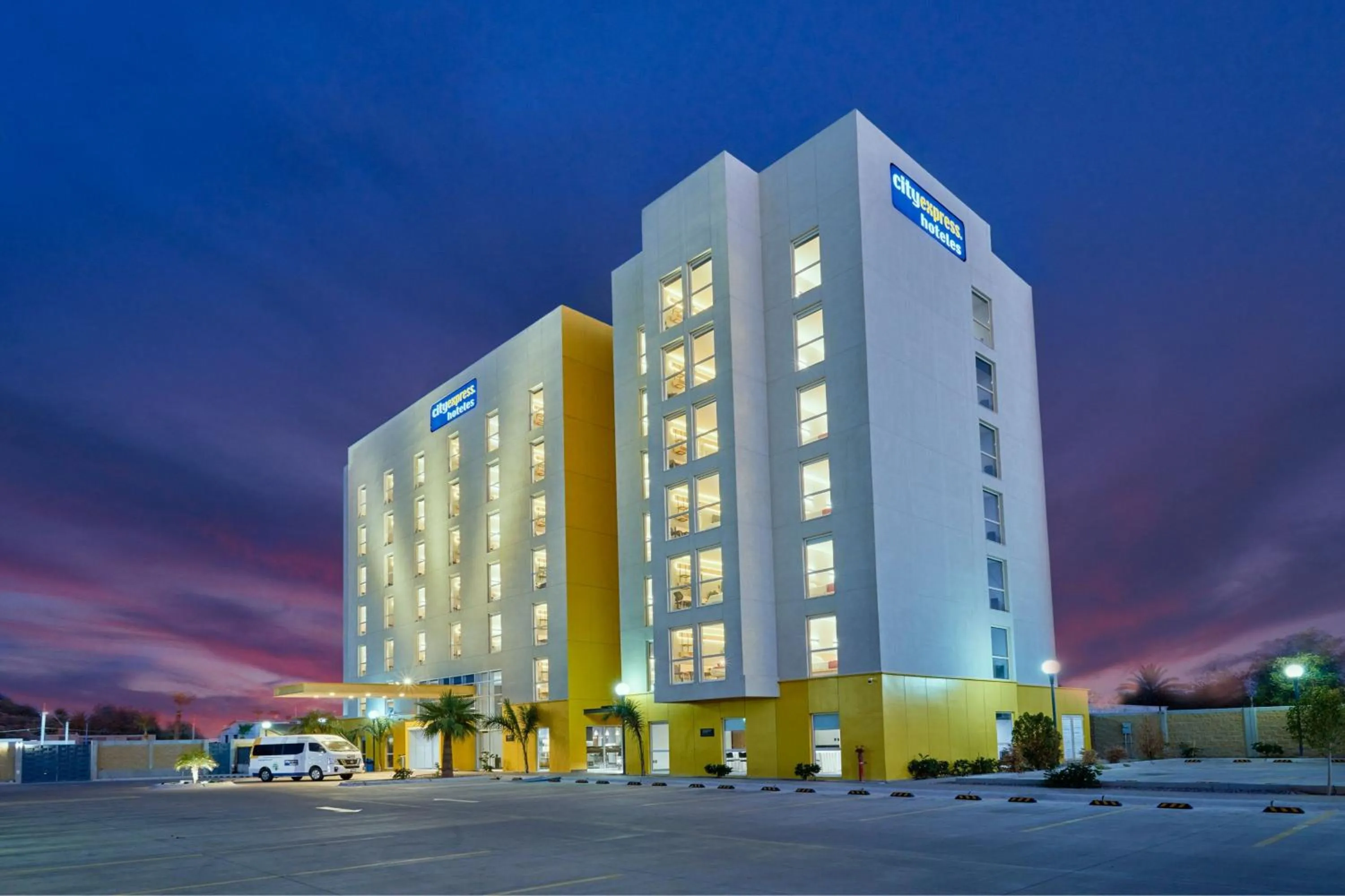 Property building in City Express by Marriott Caborca