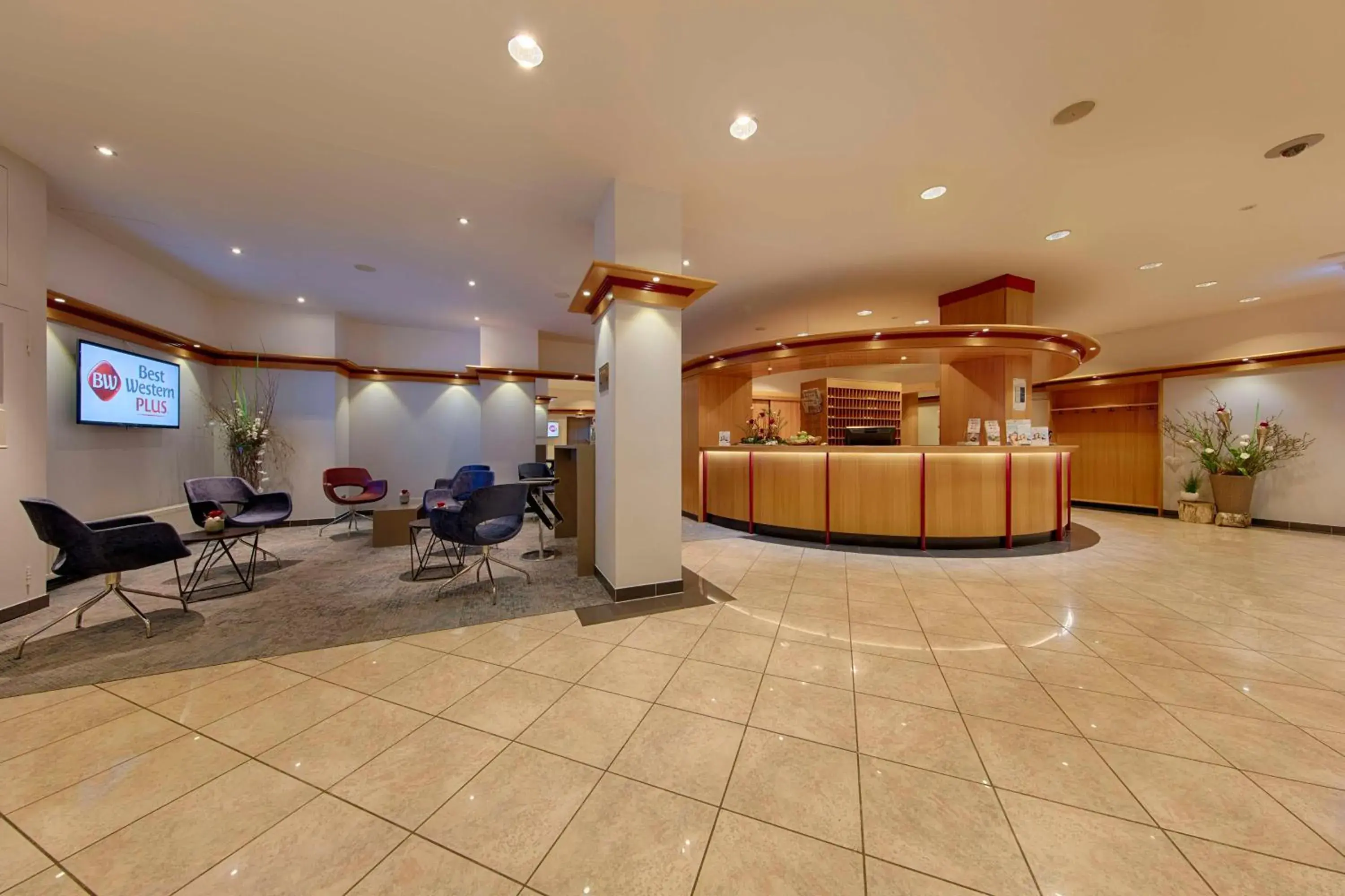 Lobby or reception in Best Western Plus Hotel Steinsgarten Lobby or reception in Best Western Plus Hotel Steinsgarten
