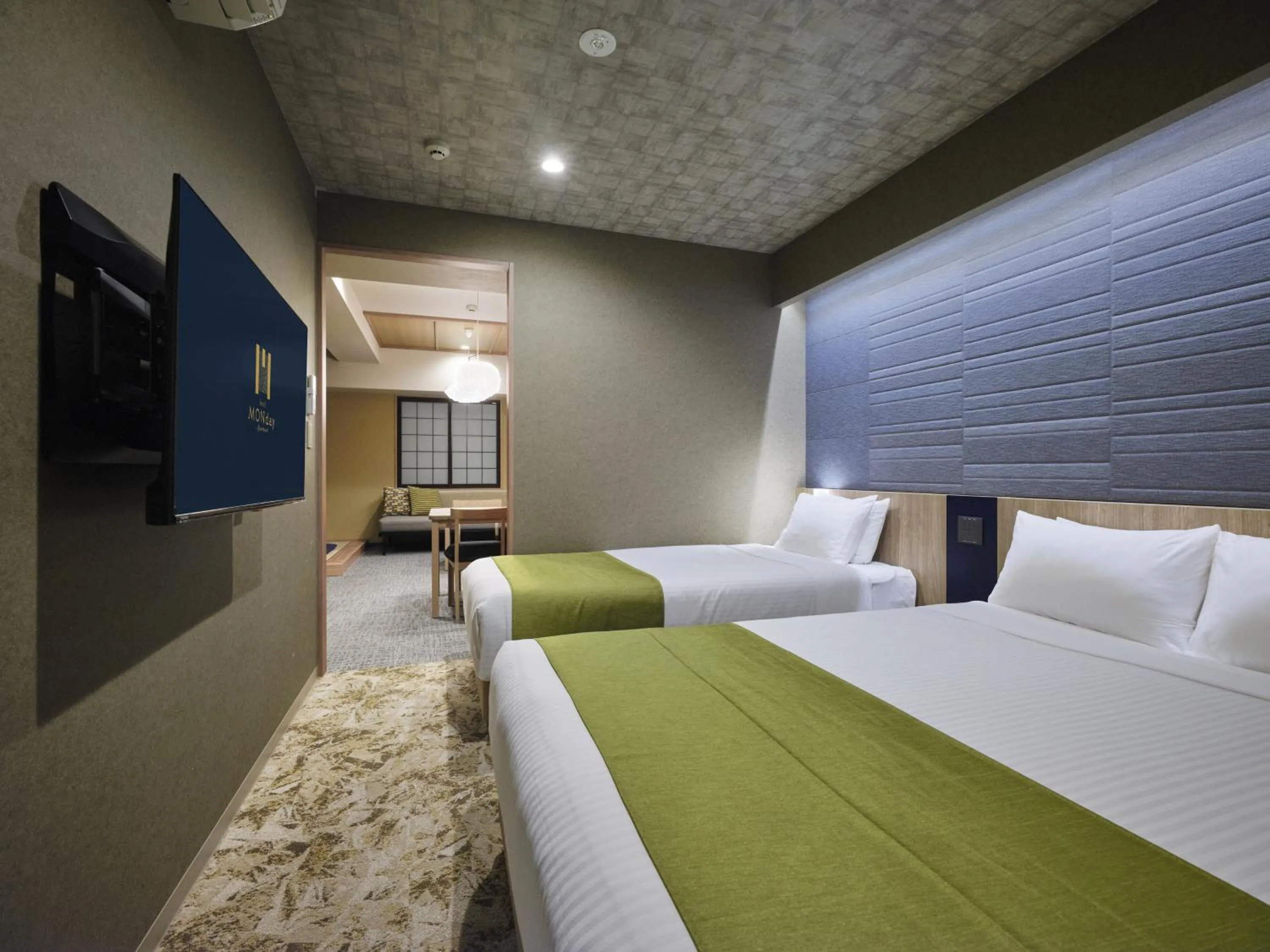 Bed in MONday Apart Premium UENO