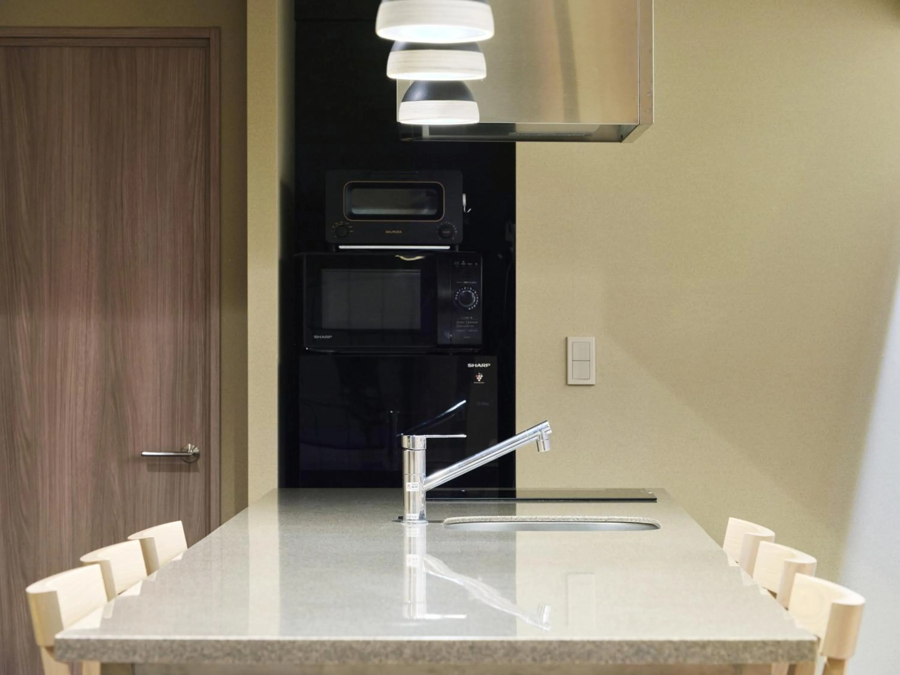 MONday Apart Premium UENO