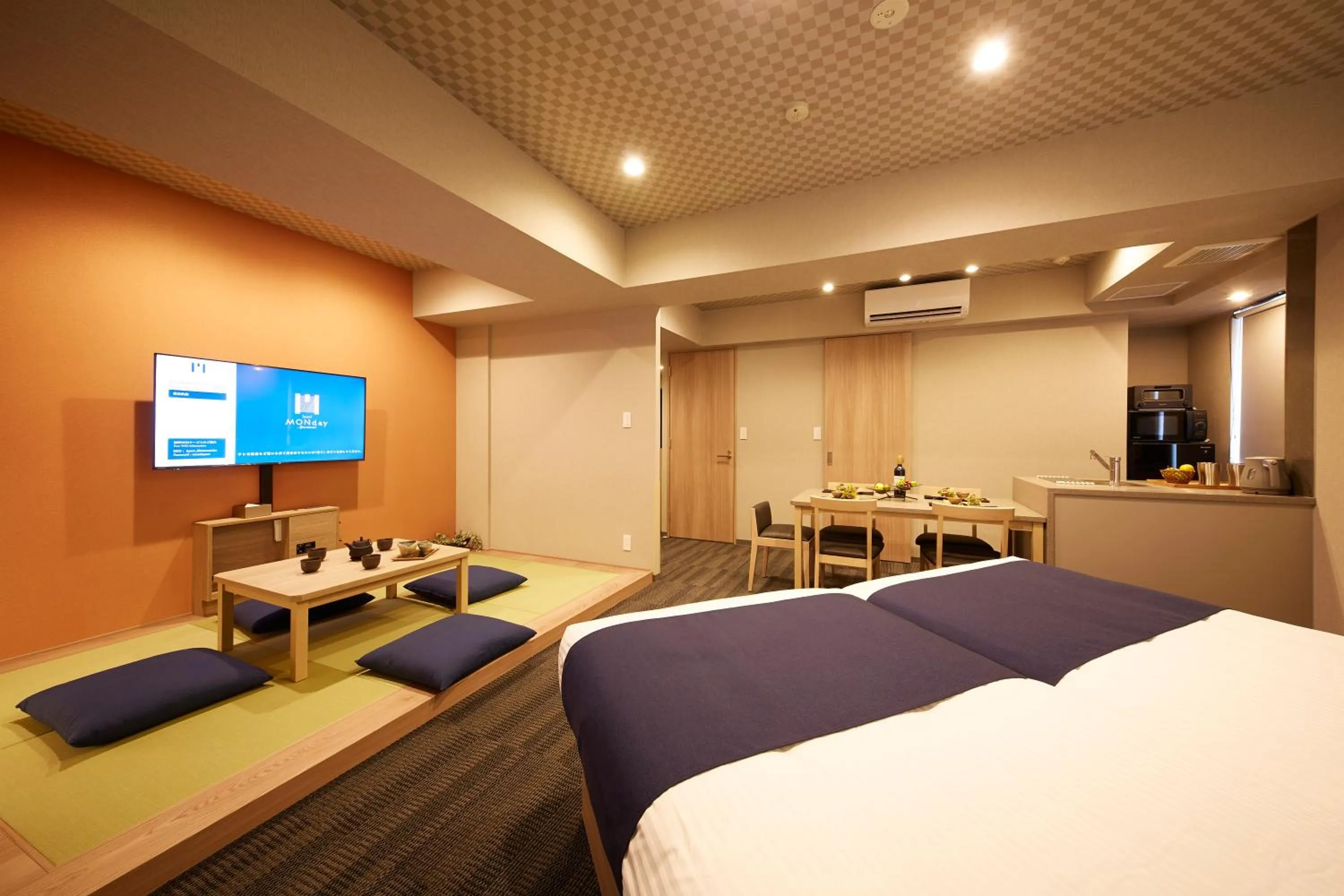 Bed in MONday Apart Premium Ginza Shintomicho