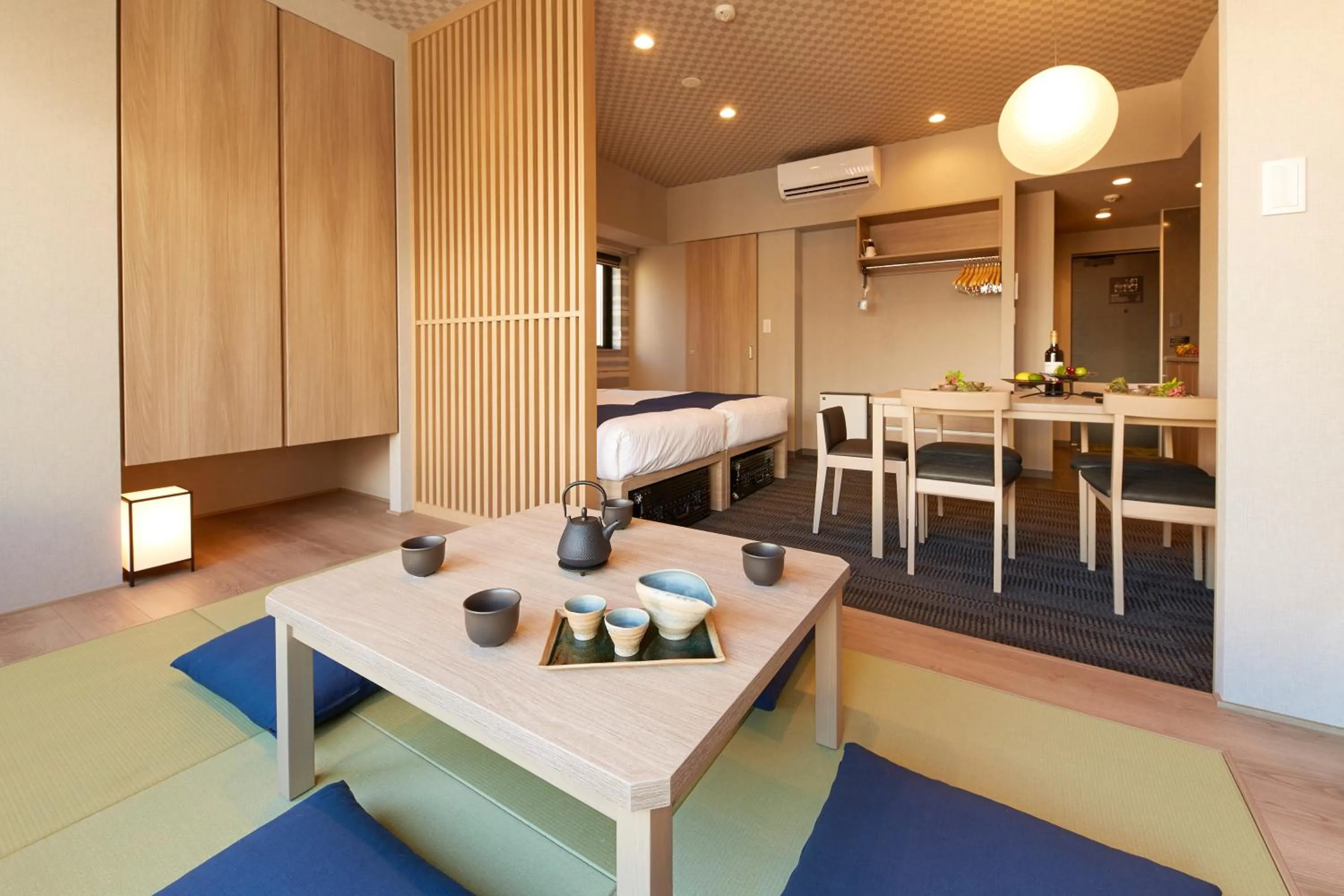 Bed in MONday Apart Premium Ginza Shintomicho