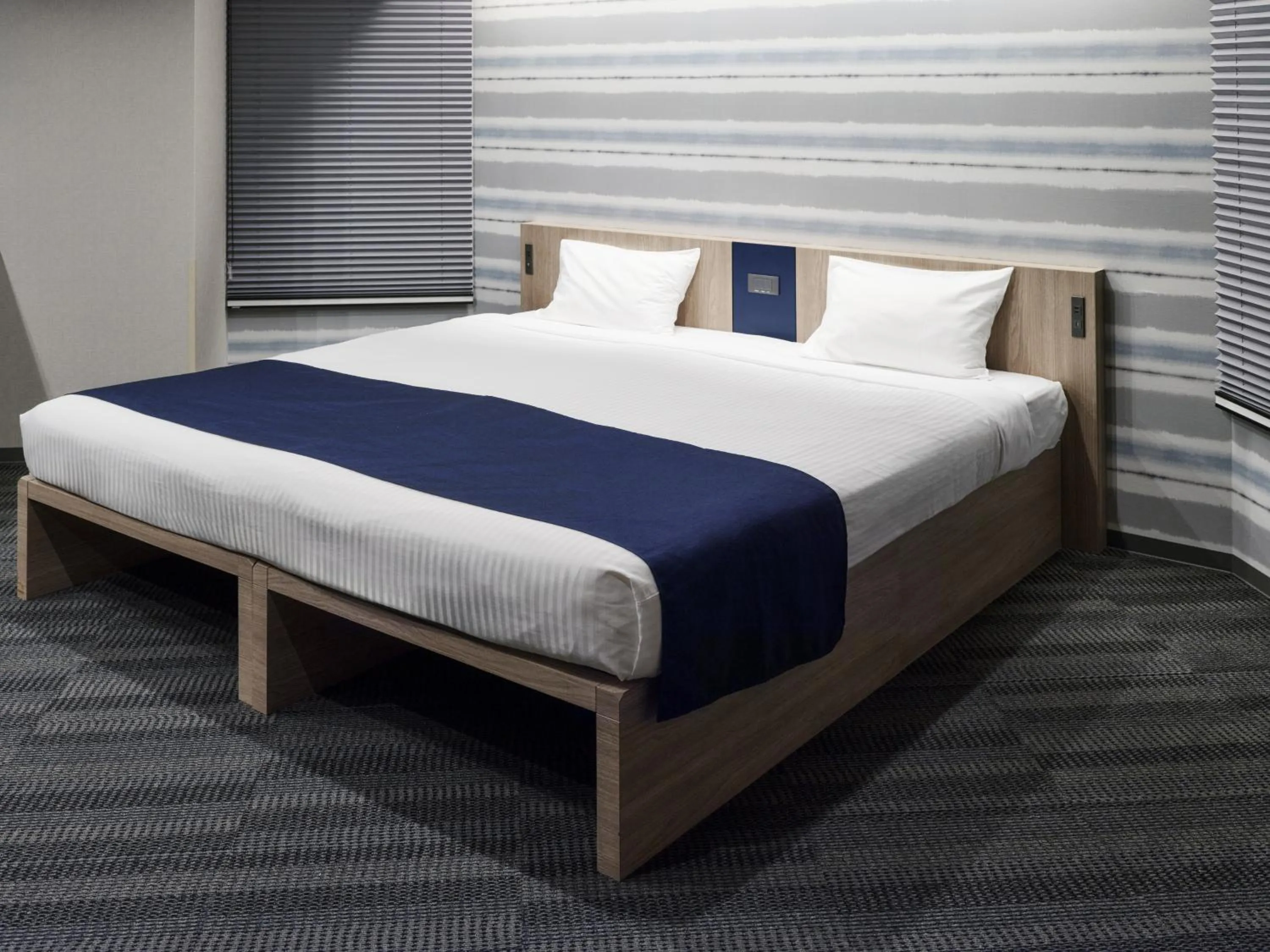 Bed in MONday Apart Premium Ginza Shintomicho