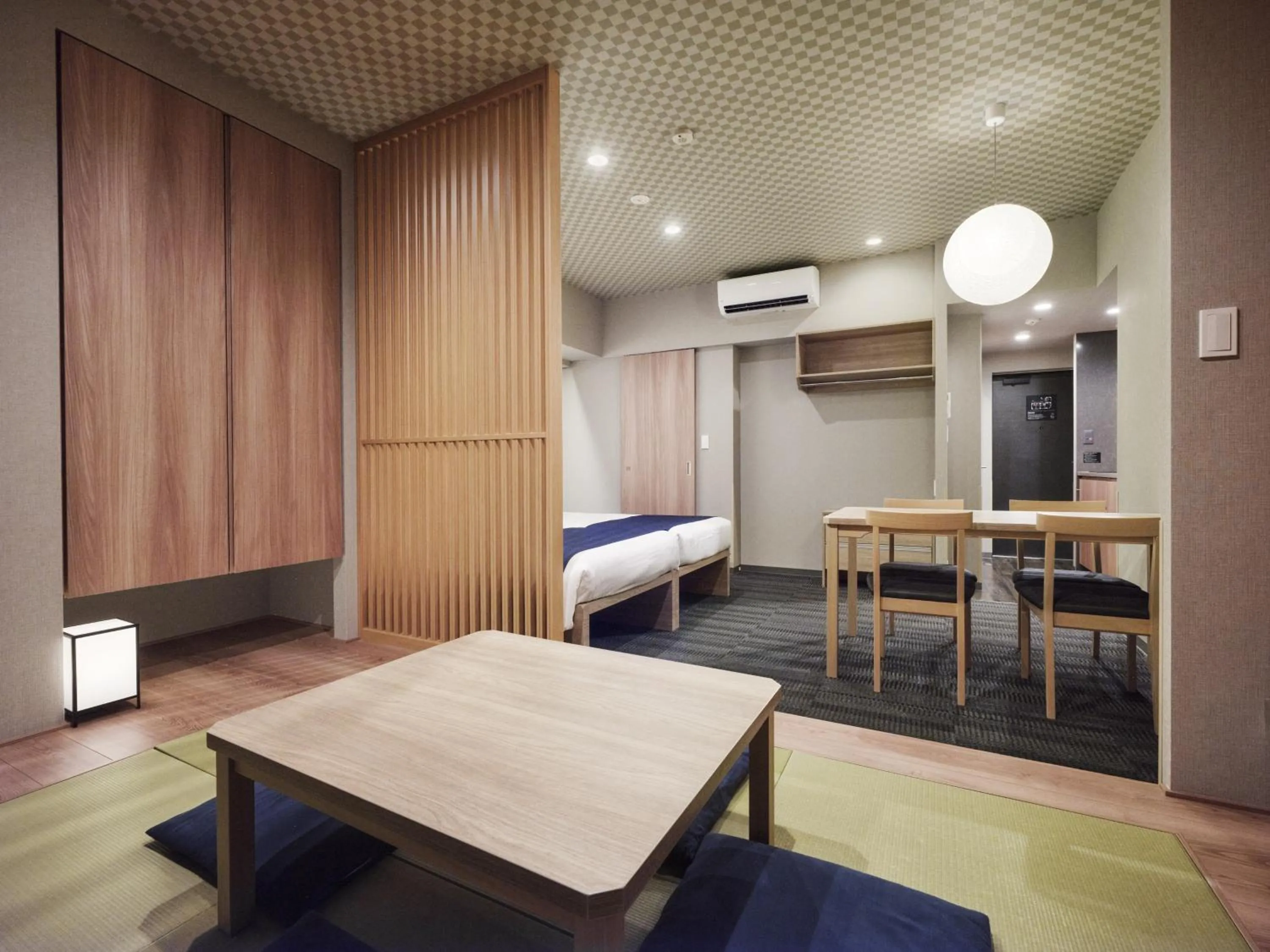 Bed in MONday Apart Premium Ginza Shintomicho