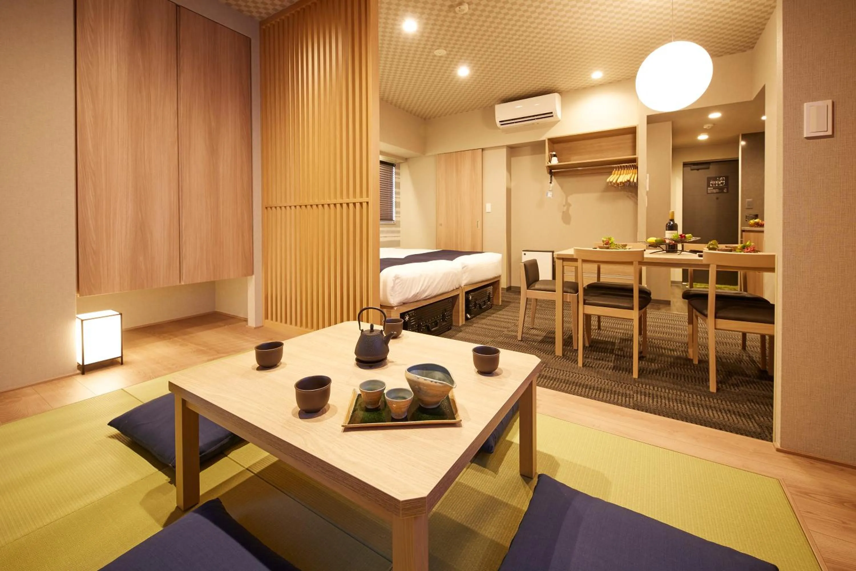 Bed in MONday Apart Premium Ginza Shintomicho
