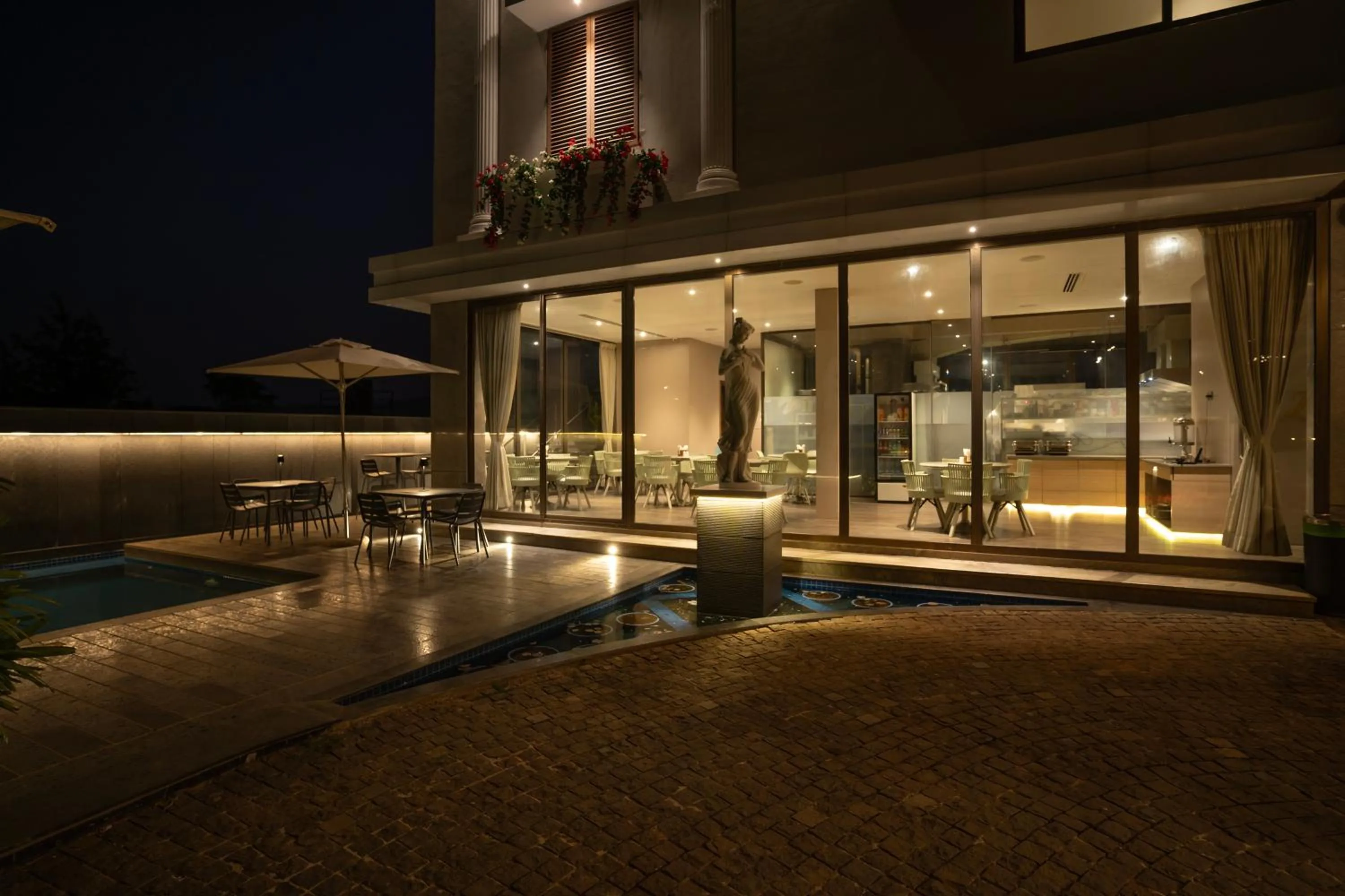 Leela Resort, The Exotic Boutique Hotel - Pure Veg