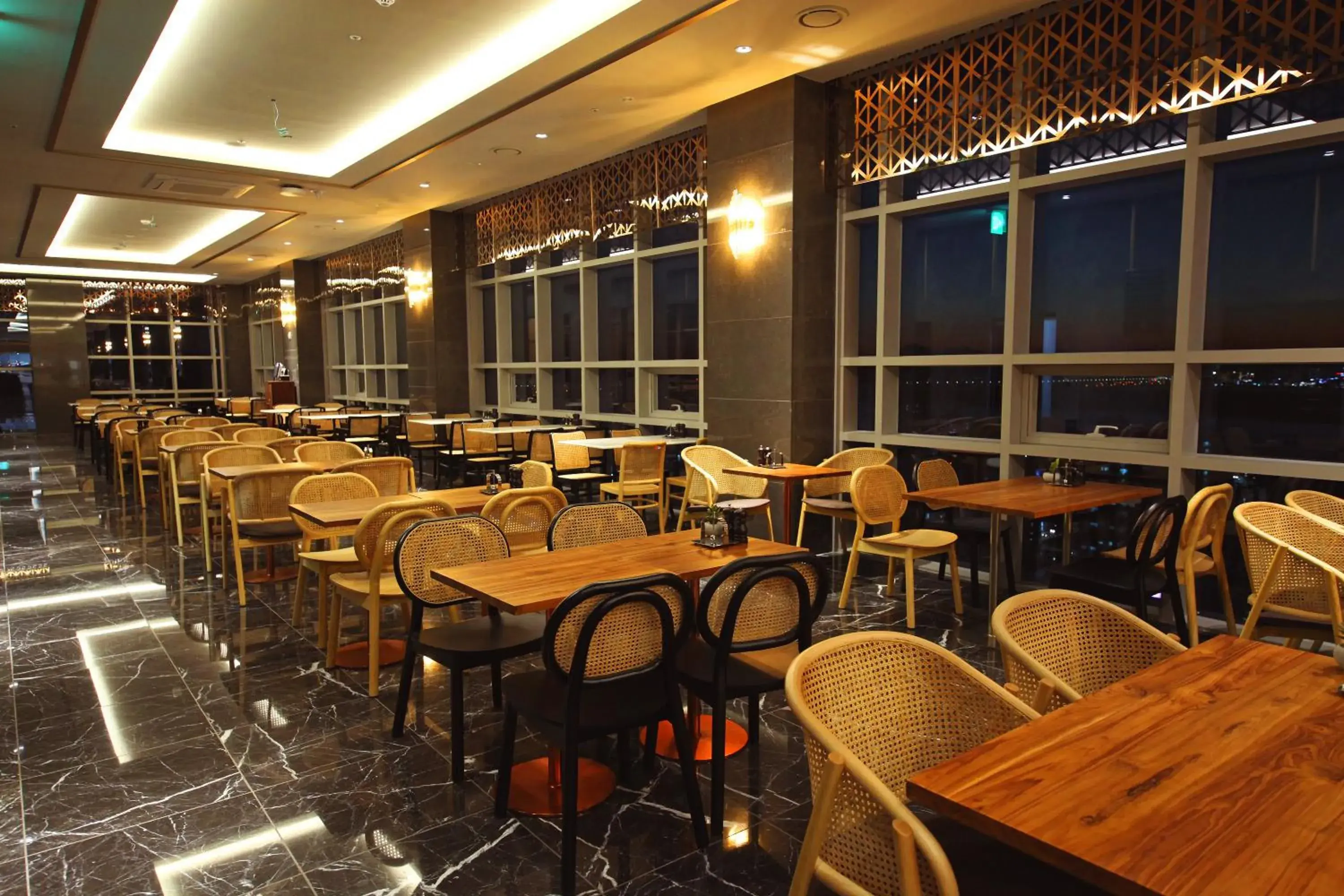 Restaurant/places to eat in Layers Hotel Busan Hadan Restaurant/places to eat in Layers Hotel Busan Hadan