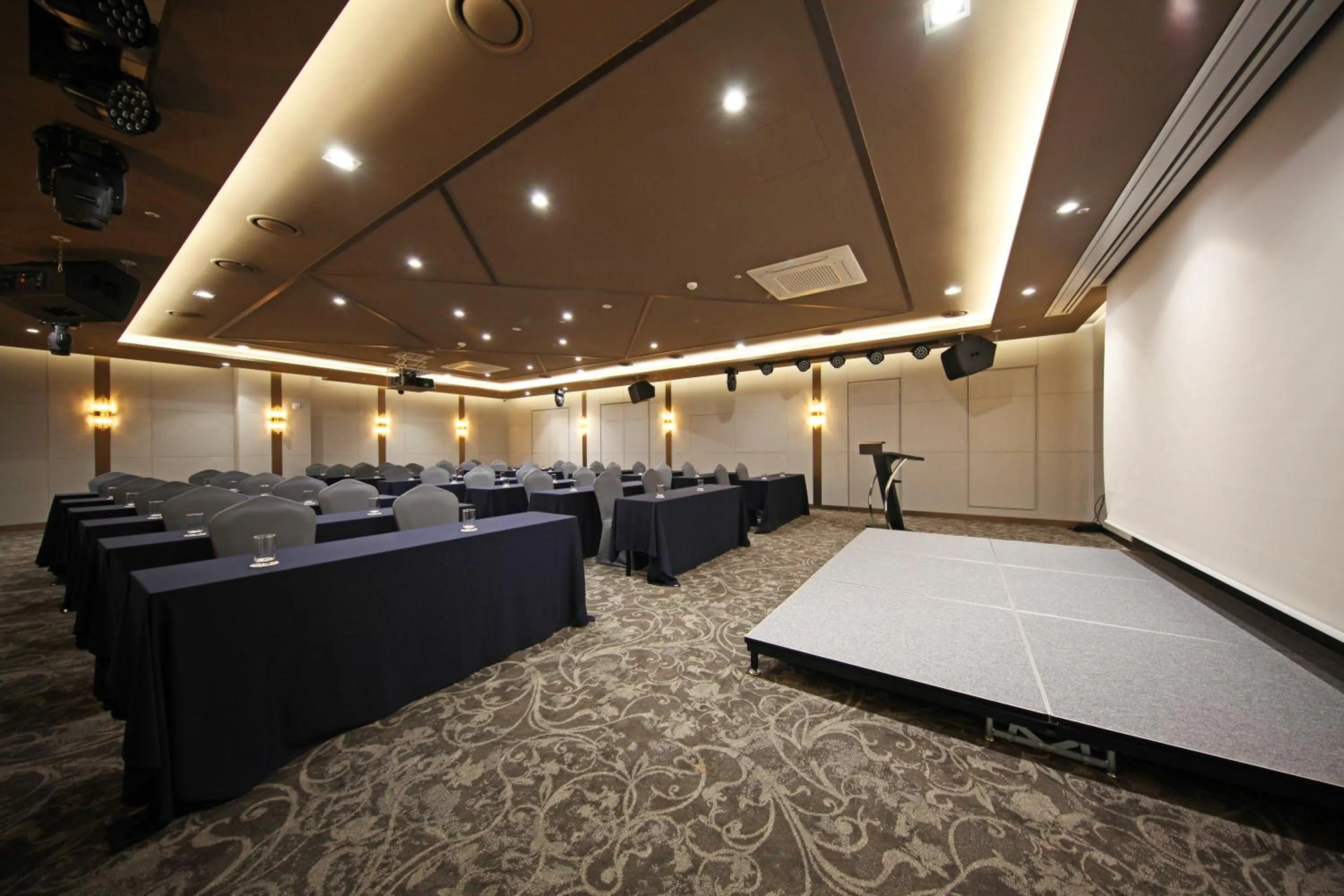 Meeting/conference room in Layers Hotel Busan Hadan
