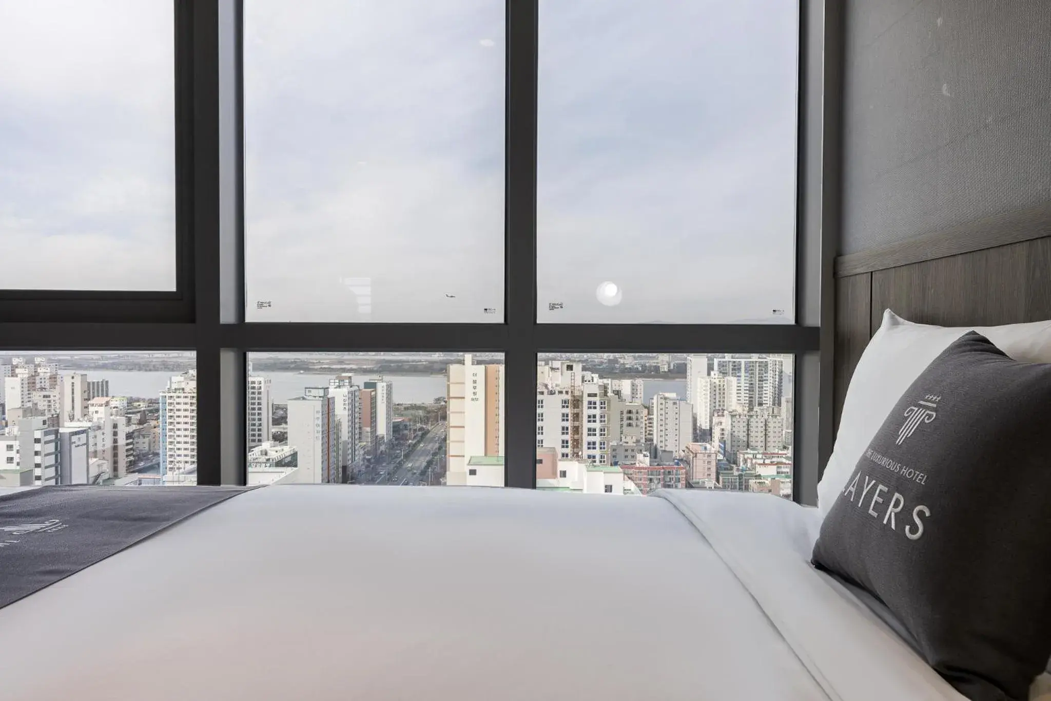 Bed in Layers Hotel Busan Hadan Bed in Layers Hotel Busan Hadan