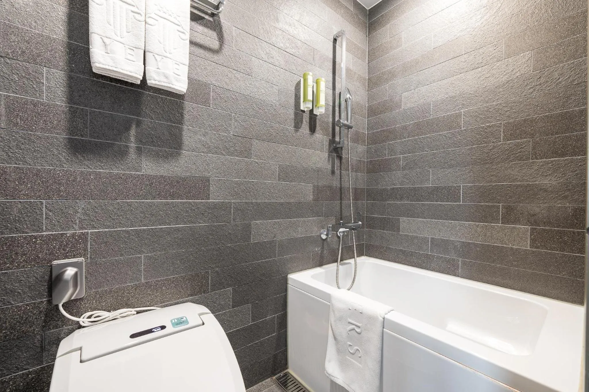 Bathroom in Layers Hotel Busan Hadan