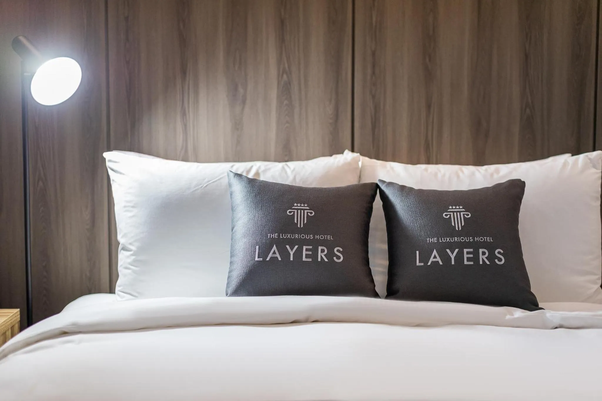 Bed in Layers Hotel Busan Hadan